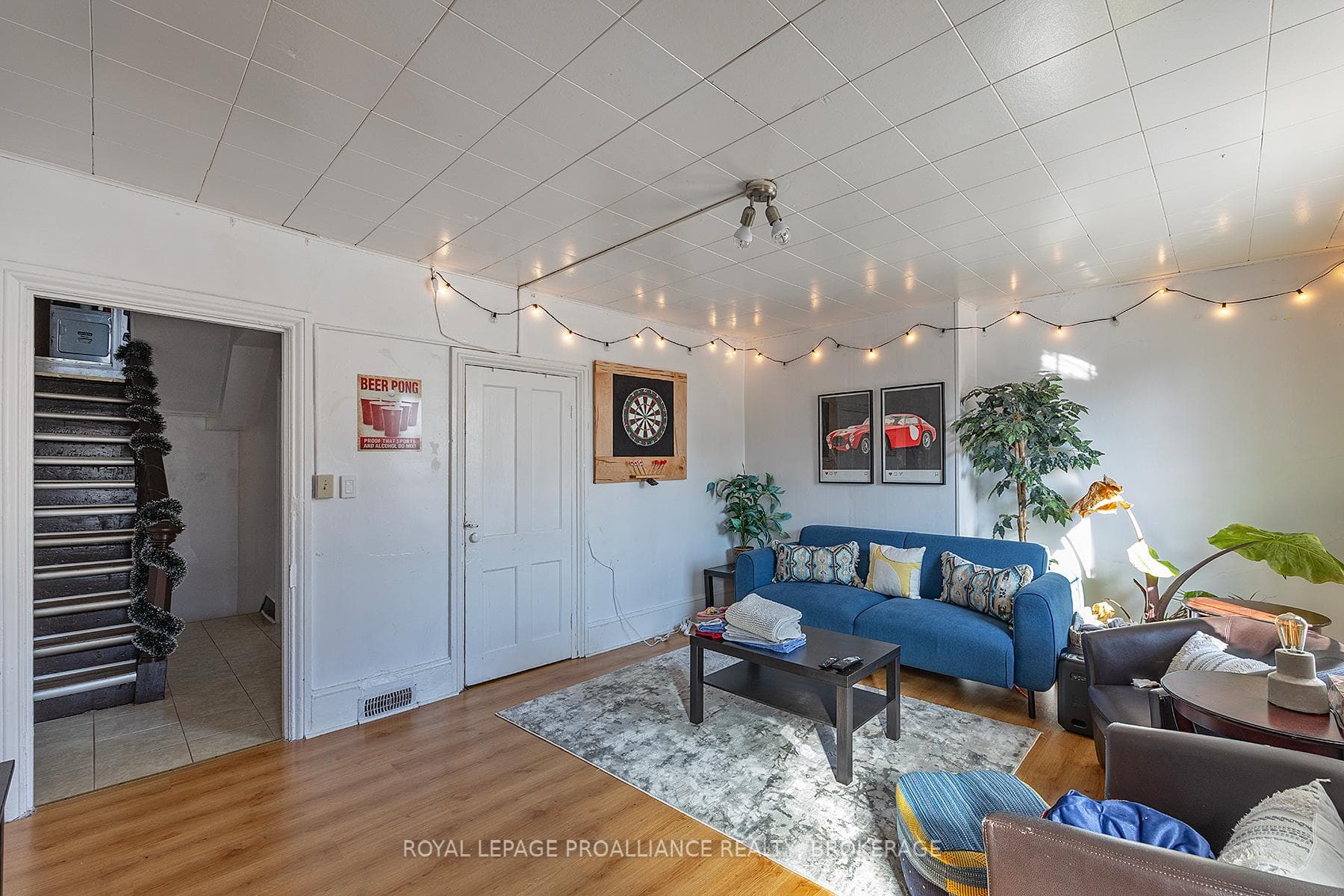 310 University Avenue photo 20