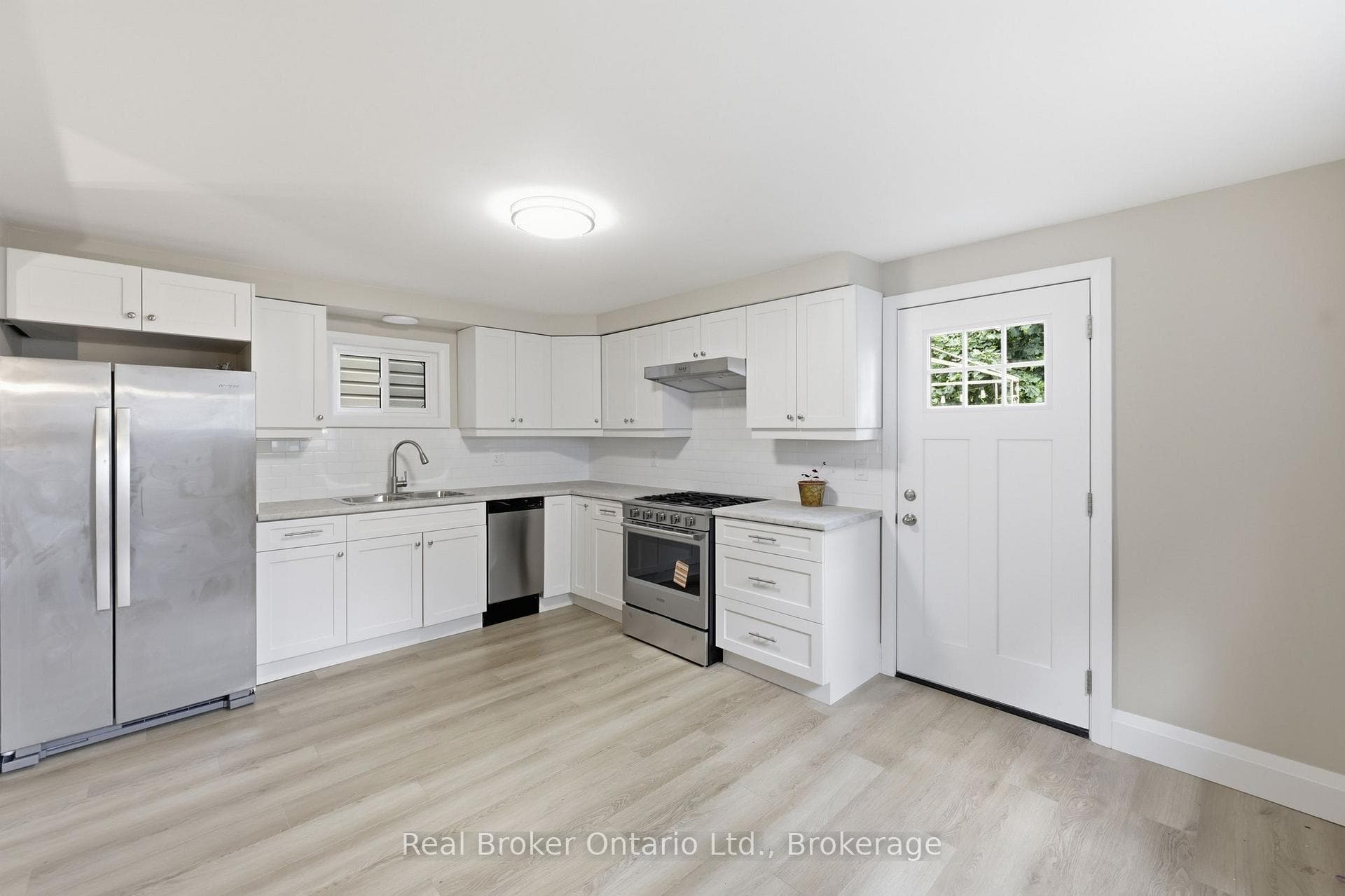 56 Harmony Avenue photo 14