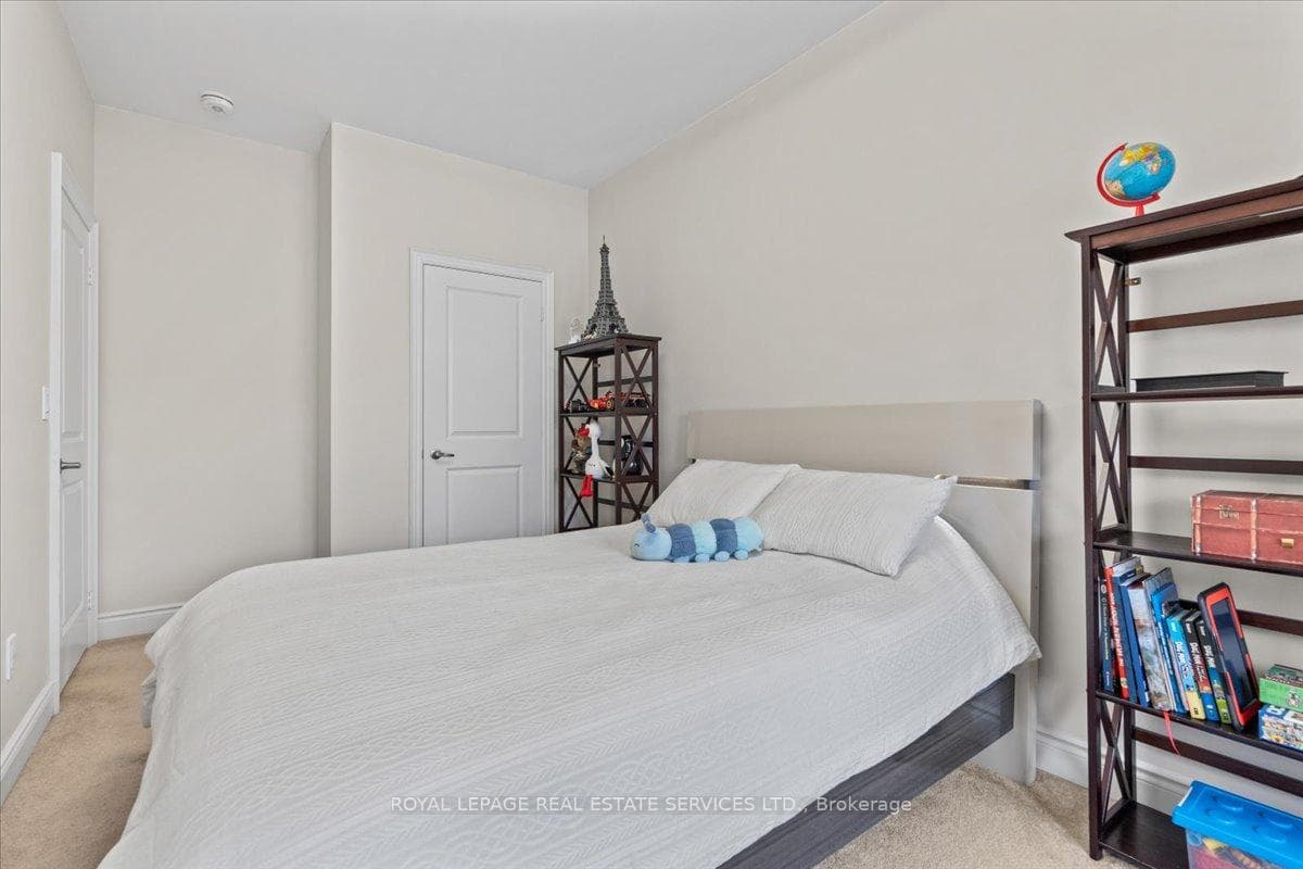 24 Gilroy Court photo 7
