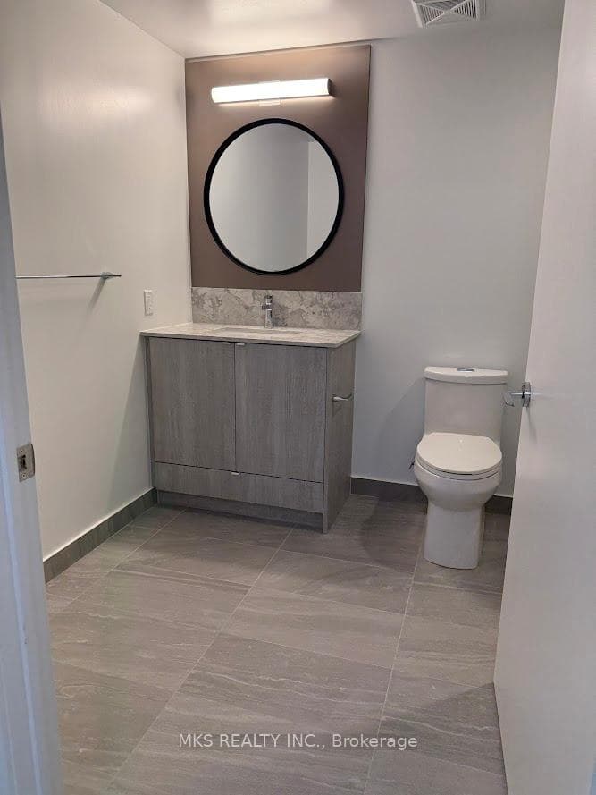 771 Yonge Street Unit 2507 photo 9