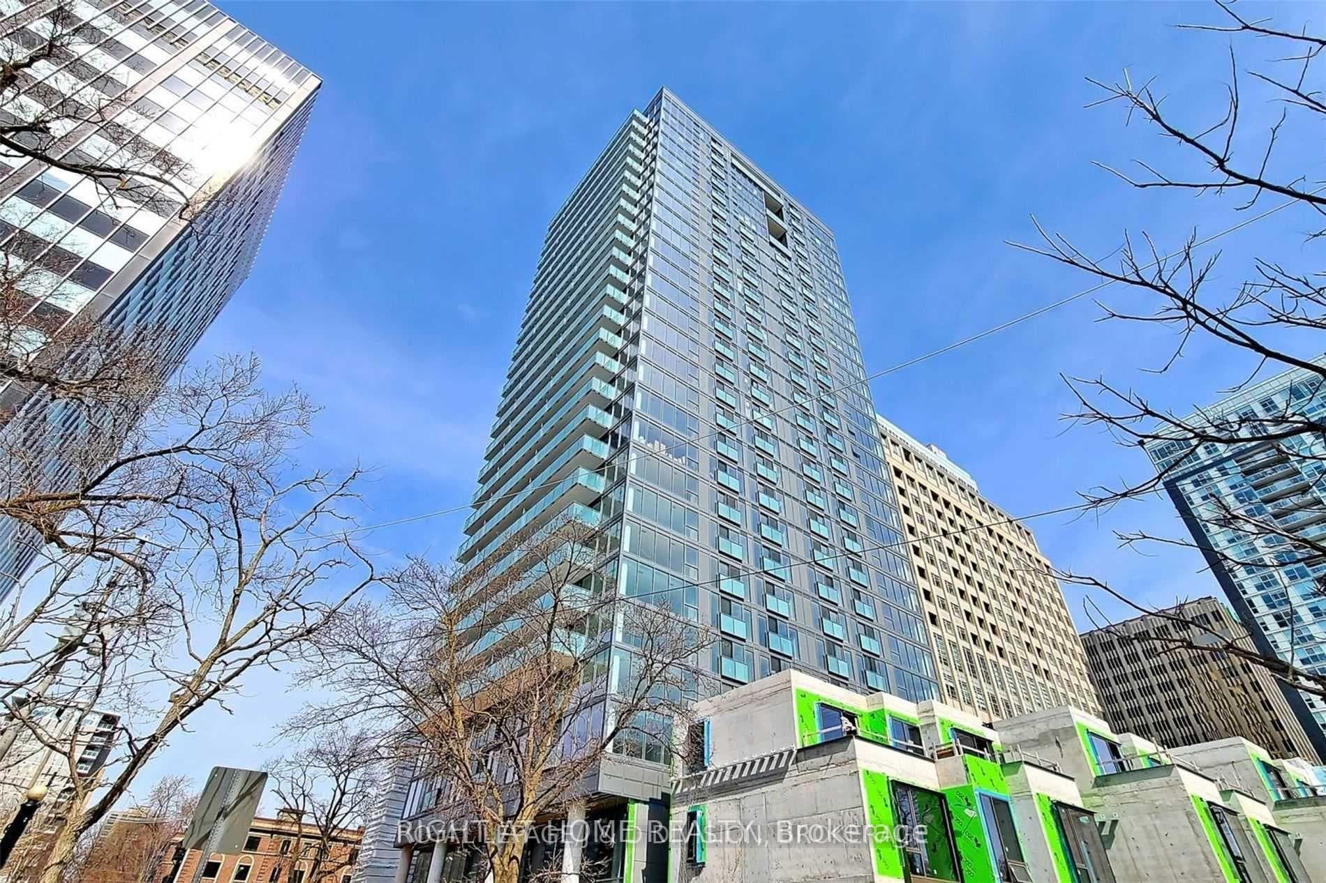 Avenue Rd & St Clair Ave