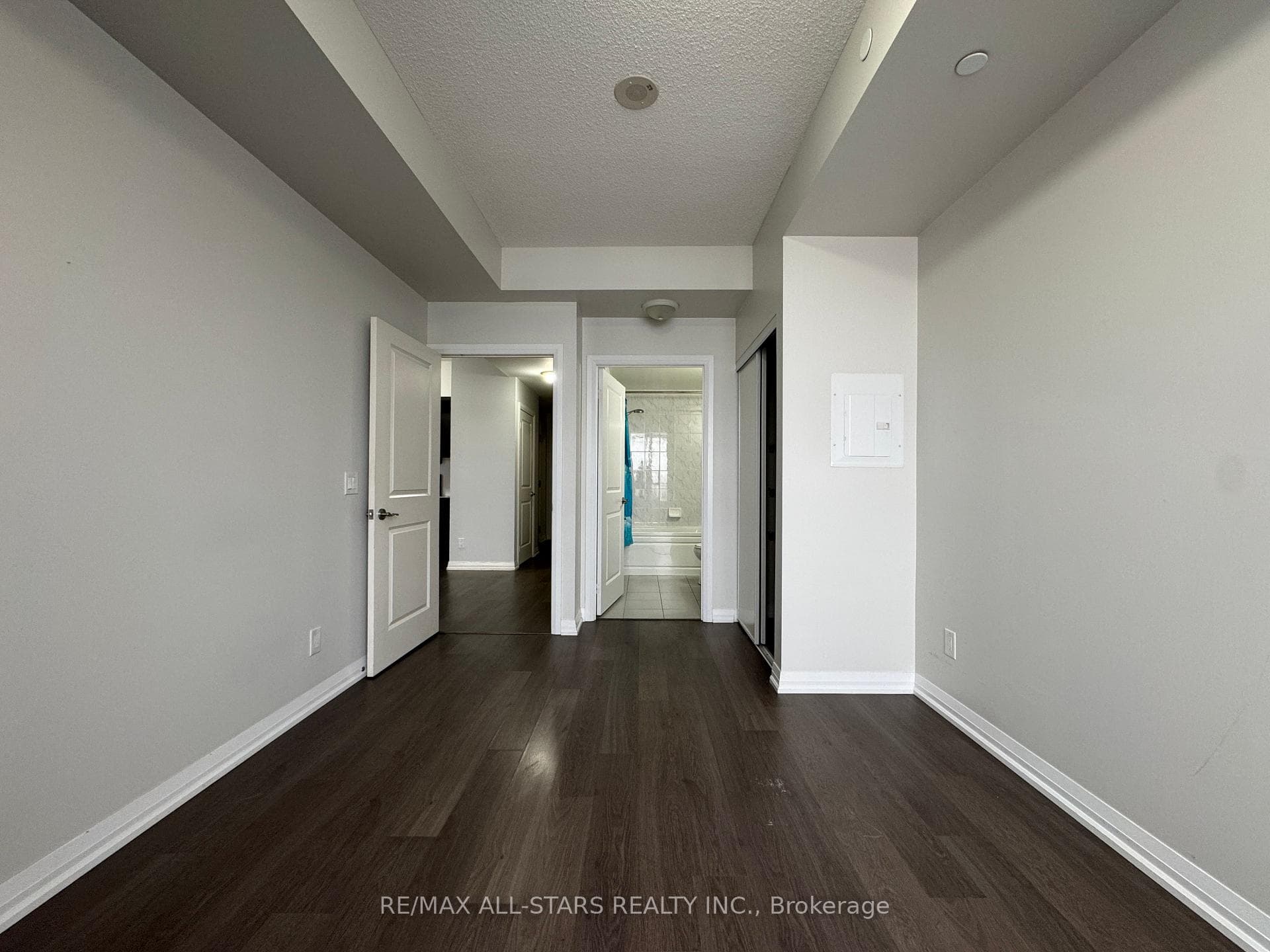 Large Primary Bedroom