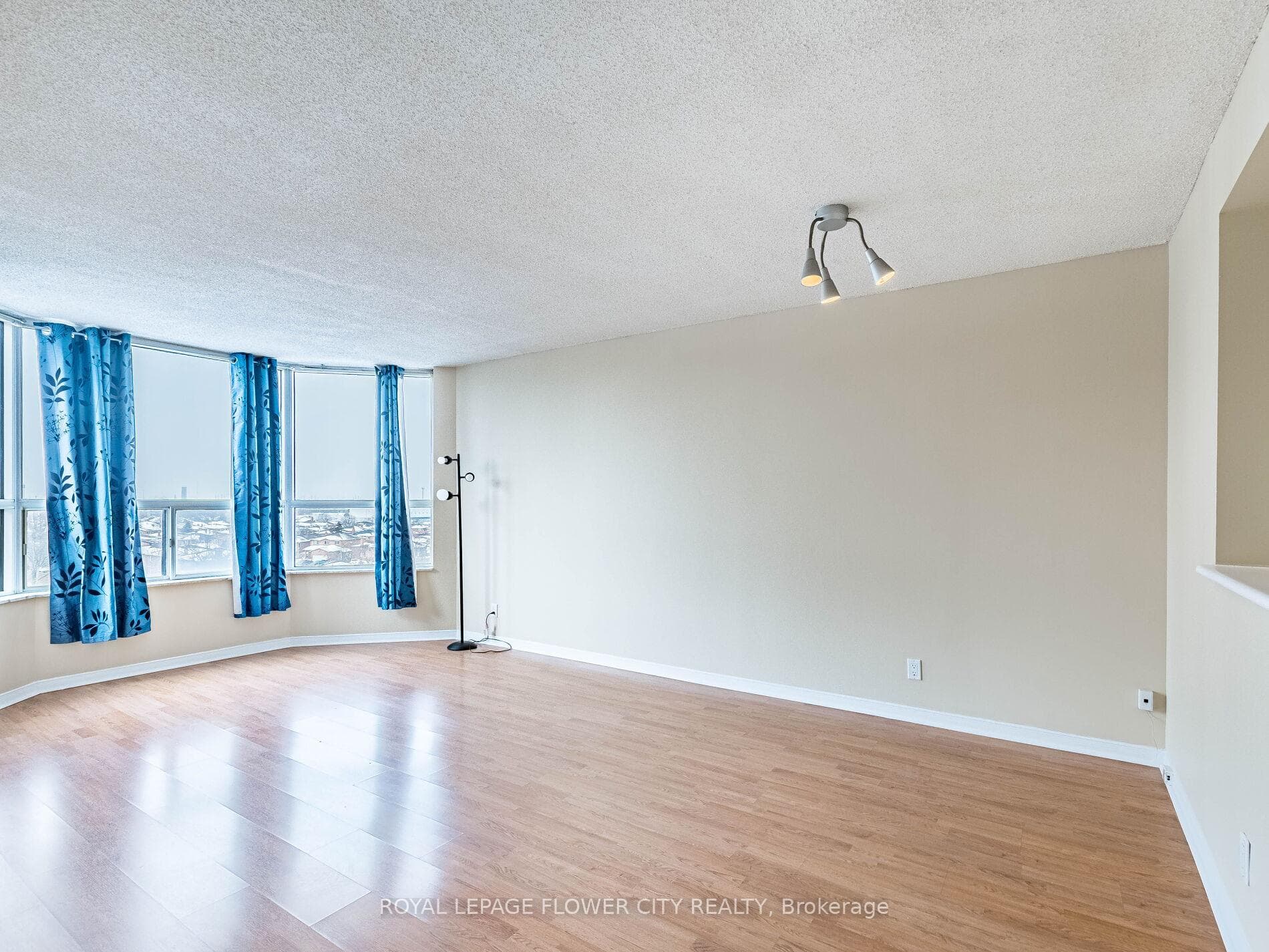 6 Humberline Drive Unit 604 photo 14