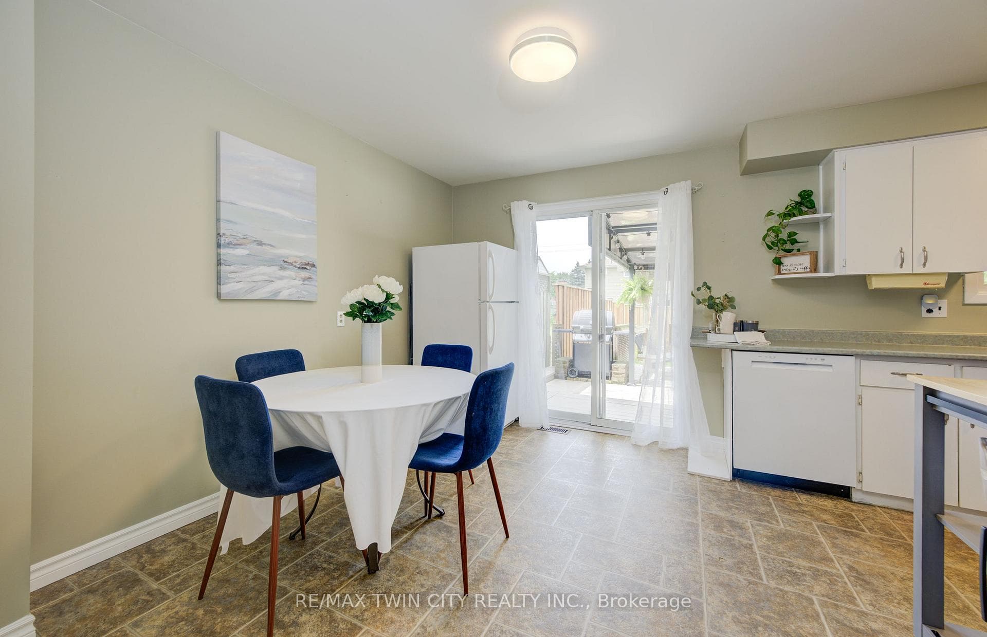 14 Lucerne Drive photo 7