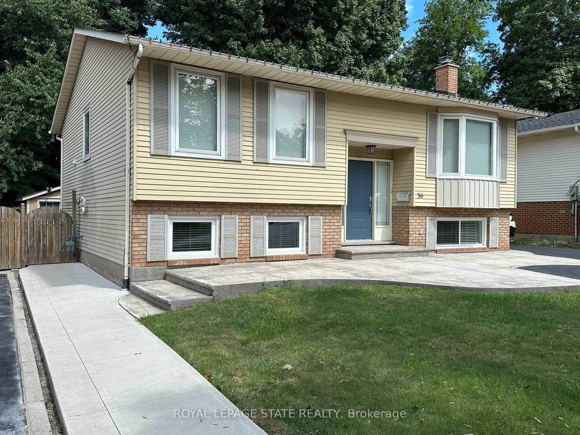 36 Inglewood Court Unit B photo 5