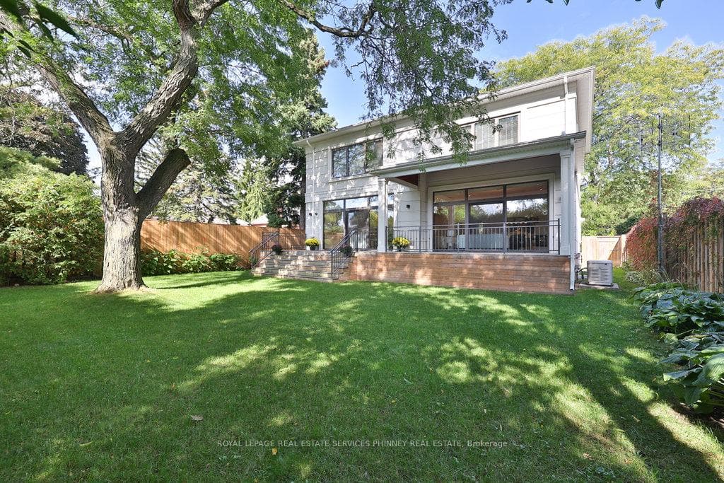 1456 Applewood Road photo 44