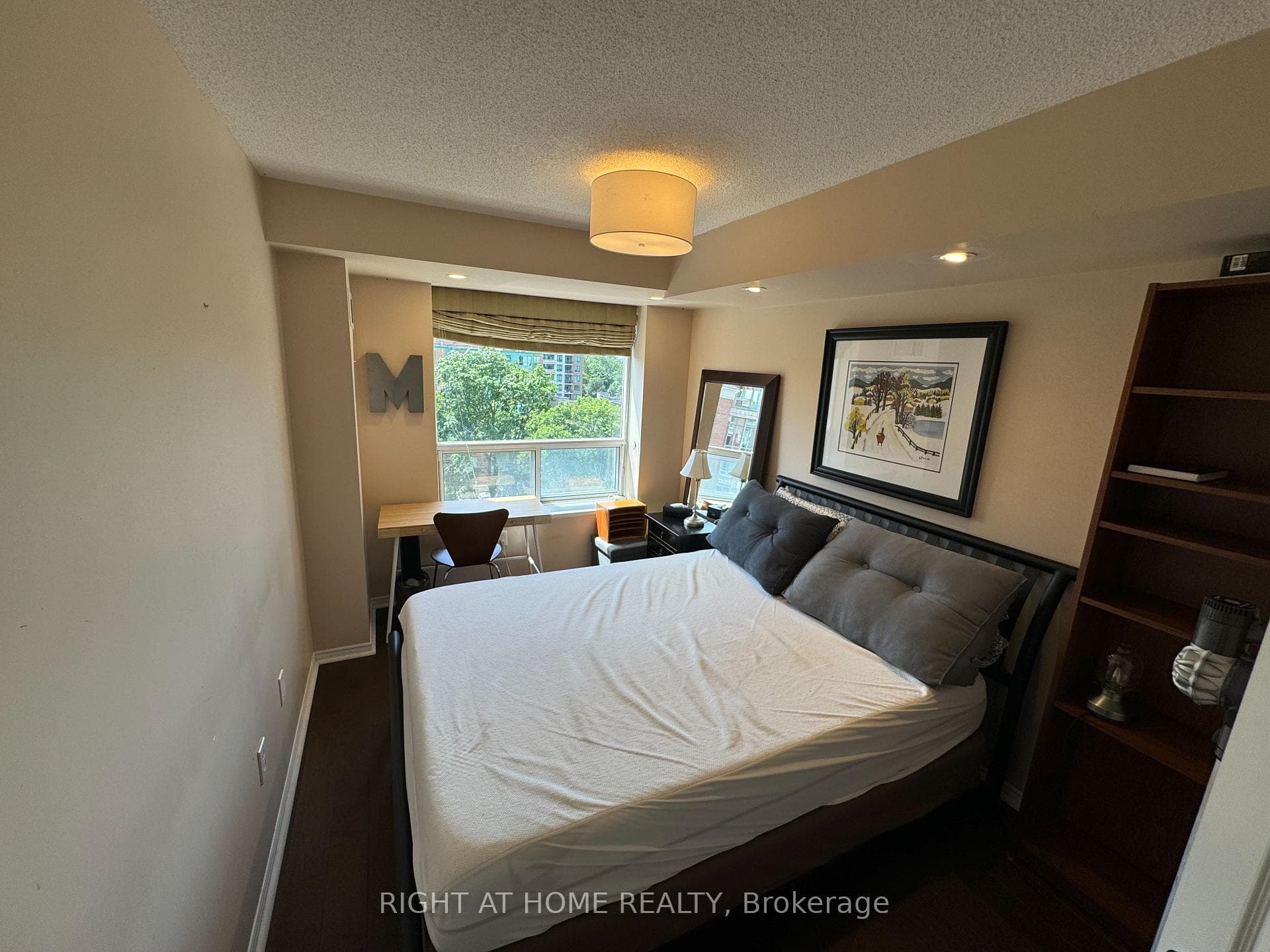 300 Balliol Street Unit 810 photo 23