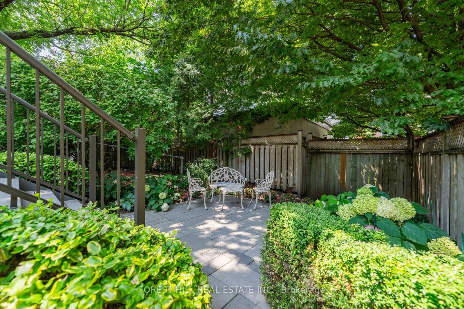 210 Hillsdale Avenue photo 27