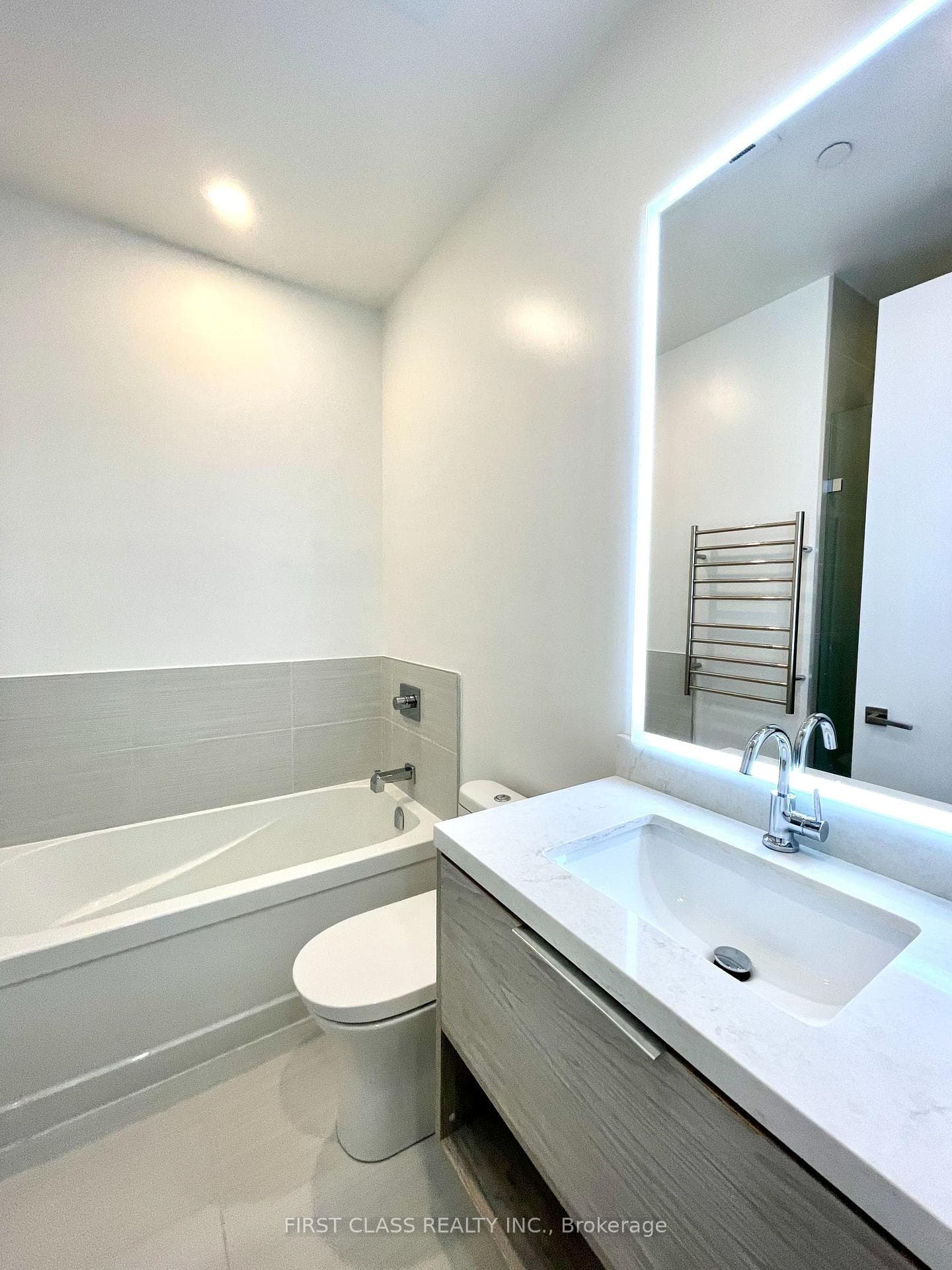 111 St Clair Avenue Unit 1505 photo 15