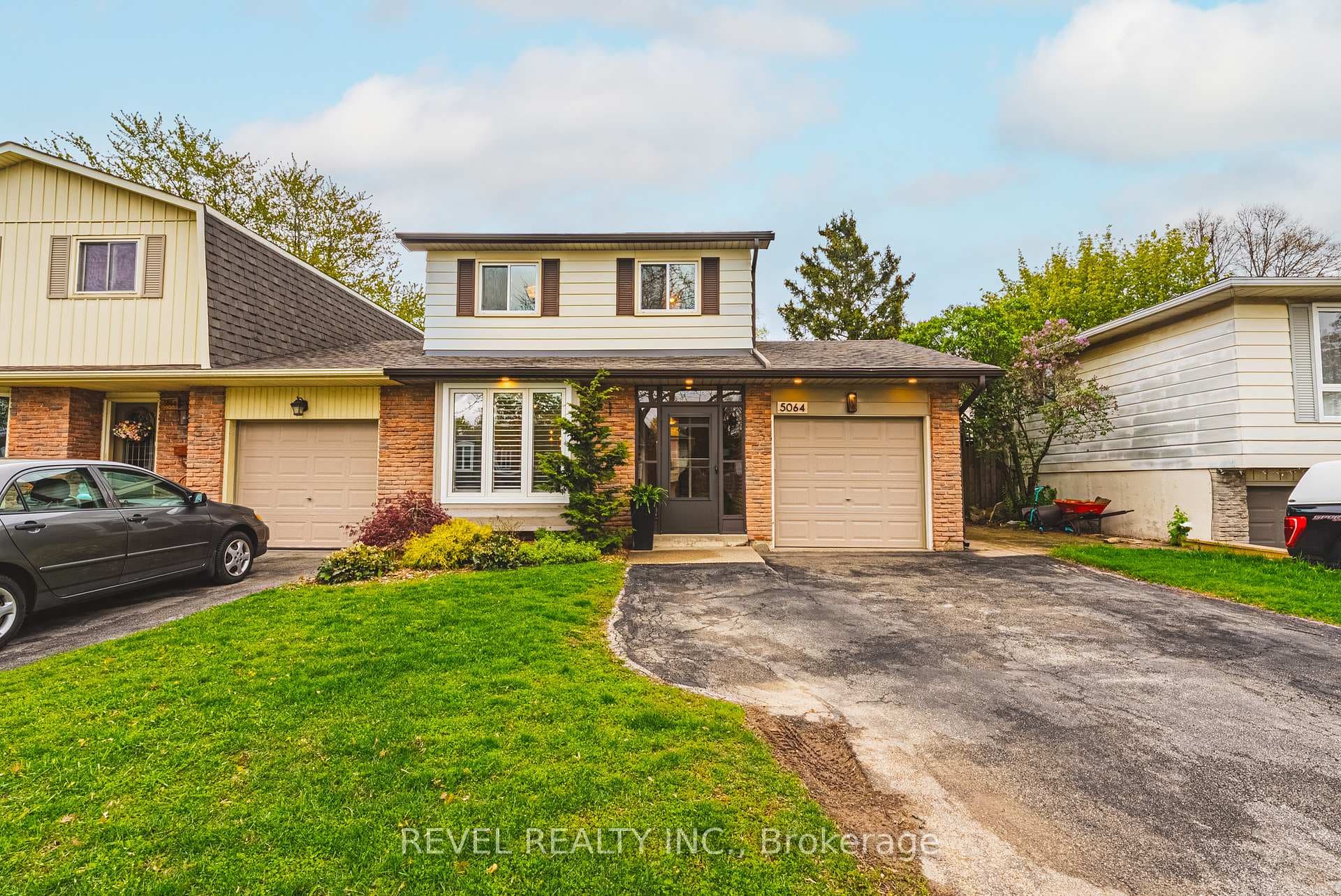 5064 Brady Avenue photo 2