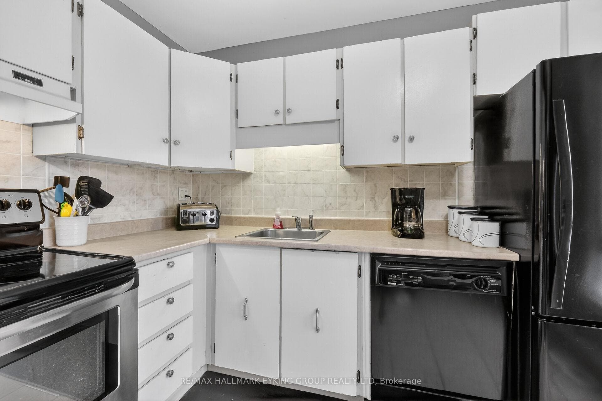 6265 Castille Court Unit 10 photo 20