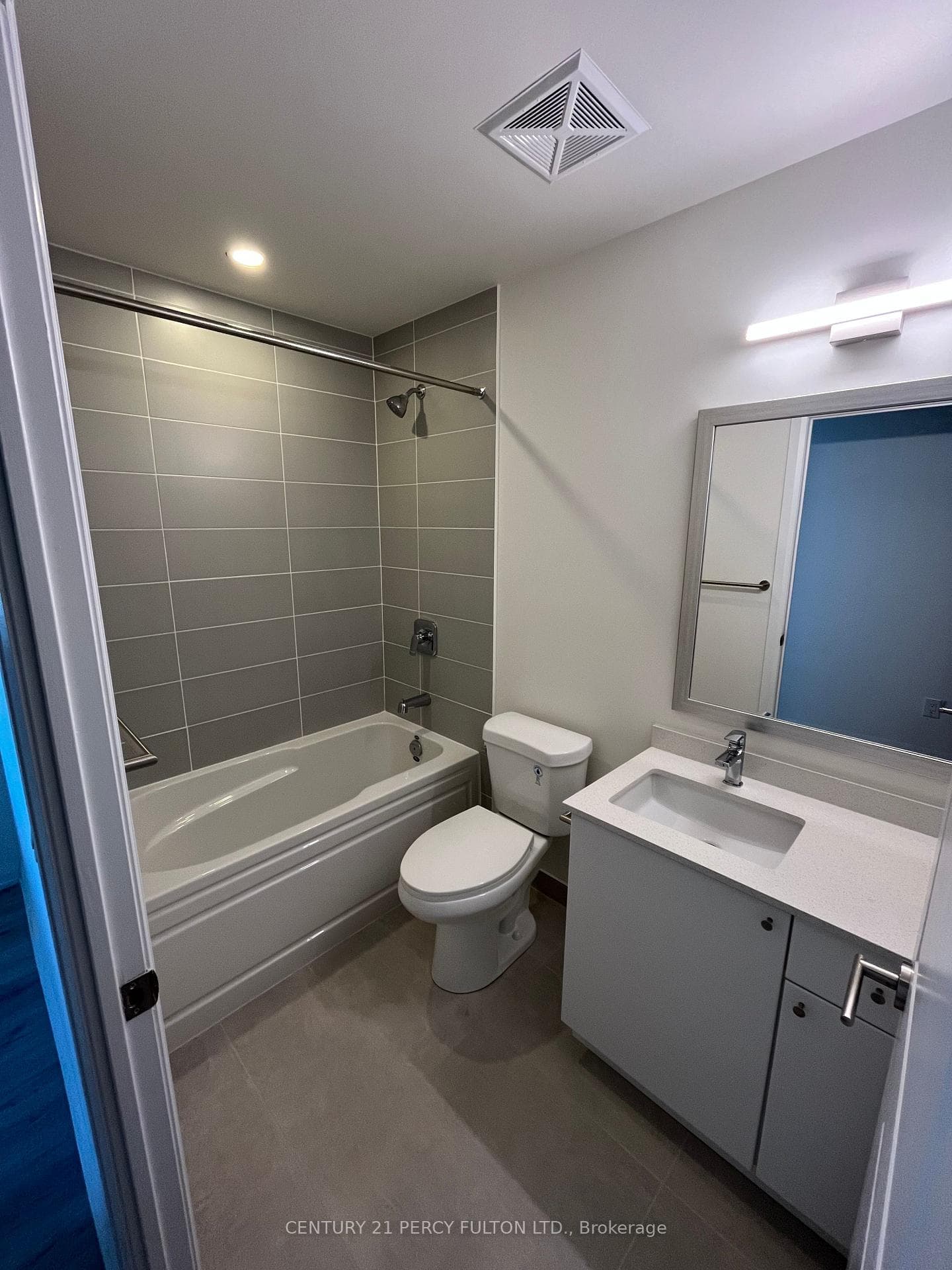 3260 Sheppard Avenue Unit 1307 photo 9