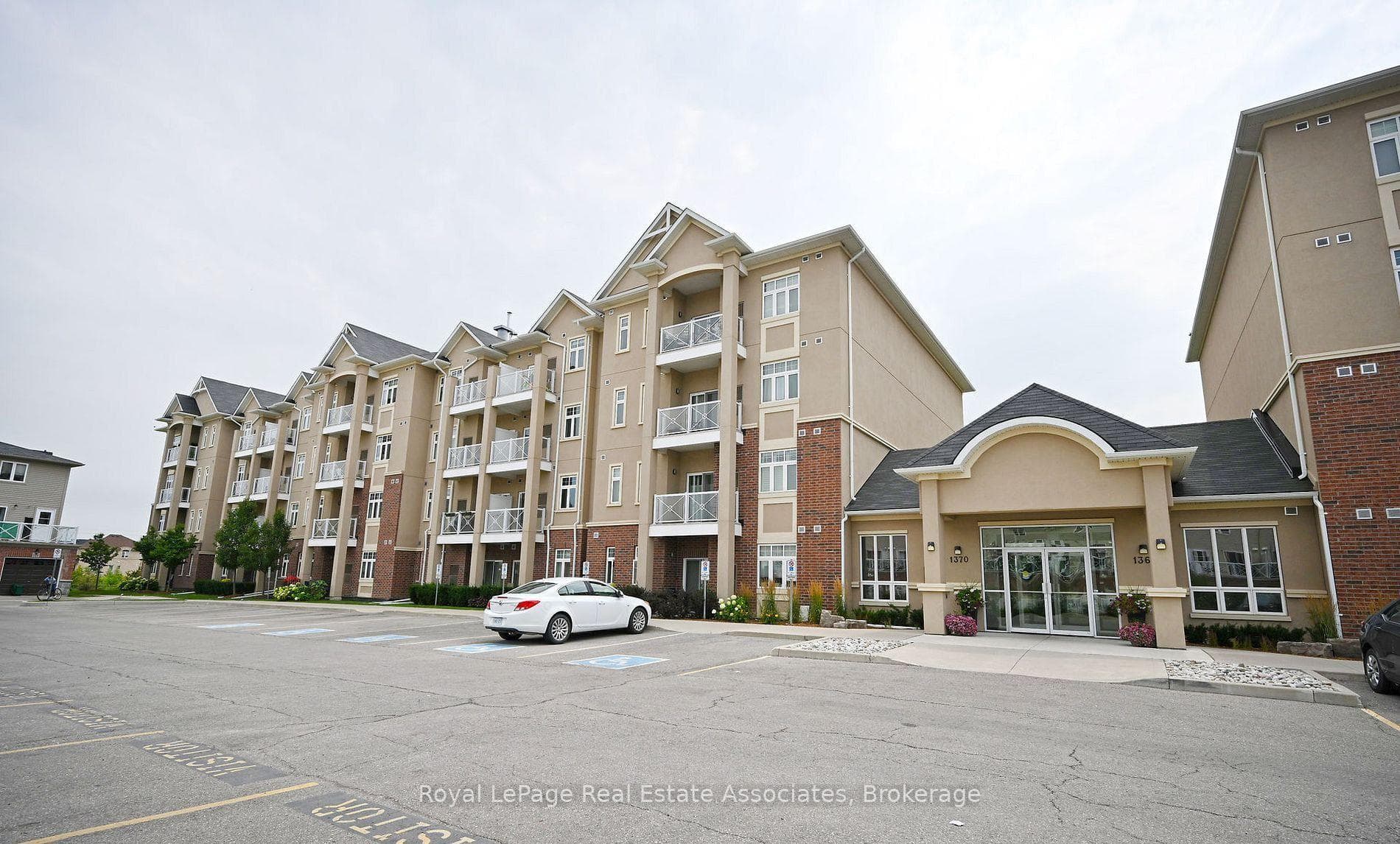 1370 Costigan Road Unit 209 photo 1