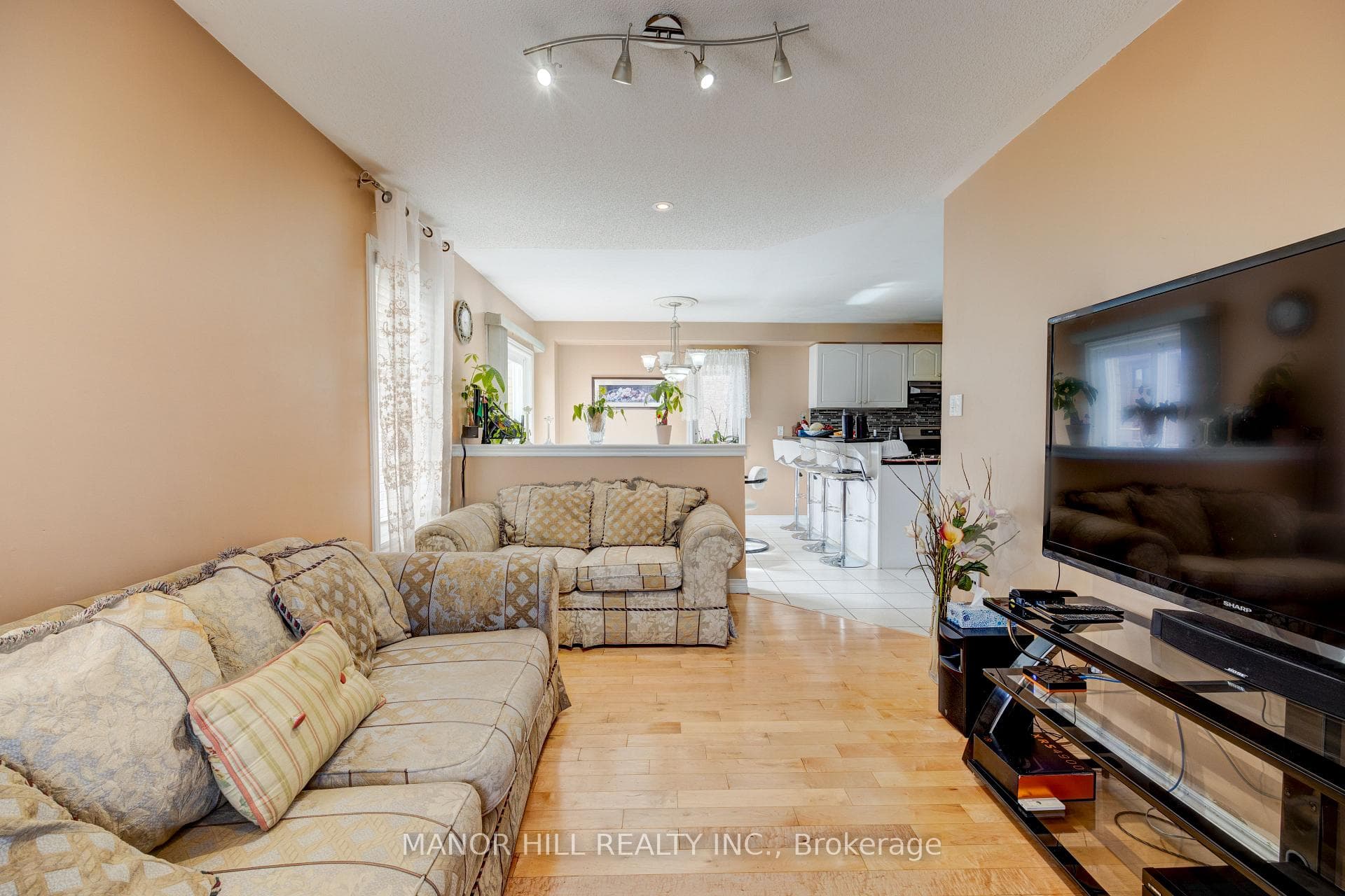 92 Thorndale Road photo 17