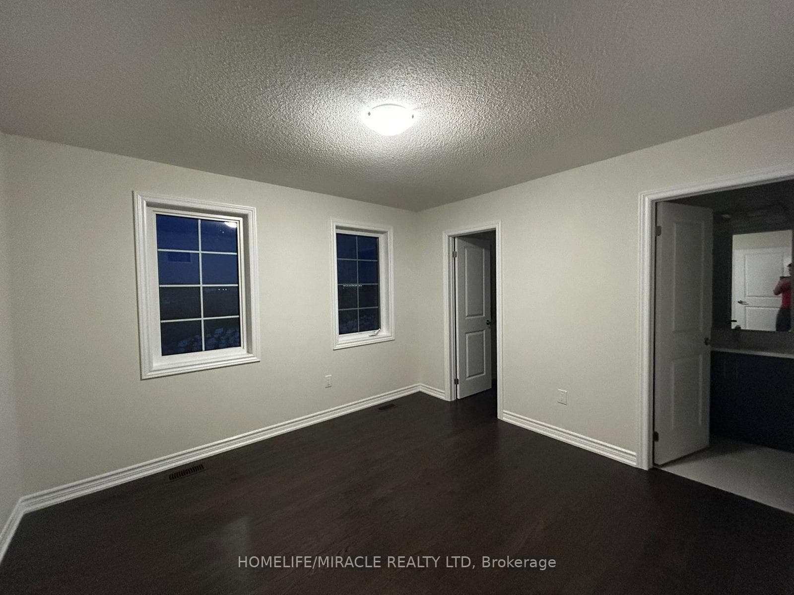 104 Strickland Avenue photo 2