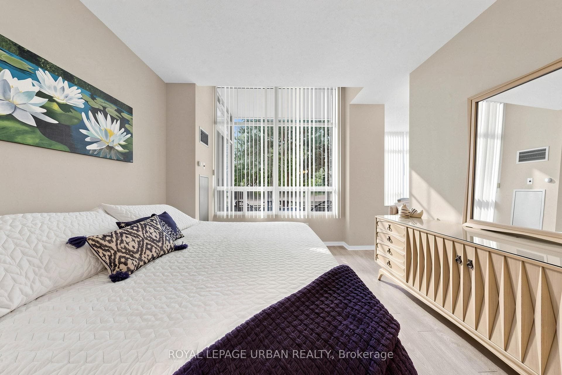 11 Townsgate Drive Unit 110 photo 22
