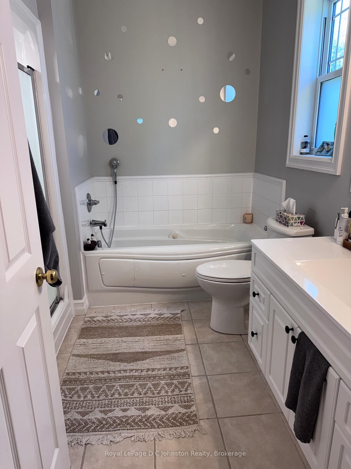 214 Emerald Drive photo 11