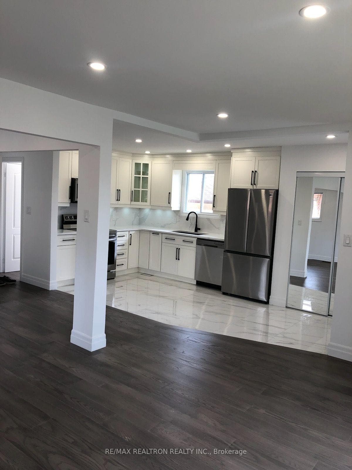 439 Wilson Road photo 5