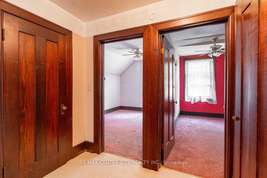 43 Riverview Avenue photo 18
