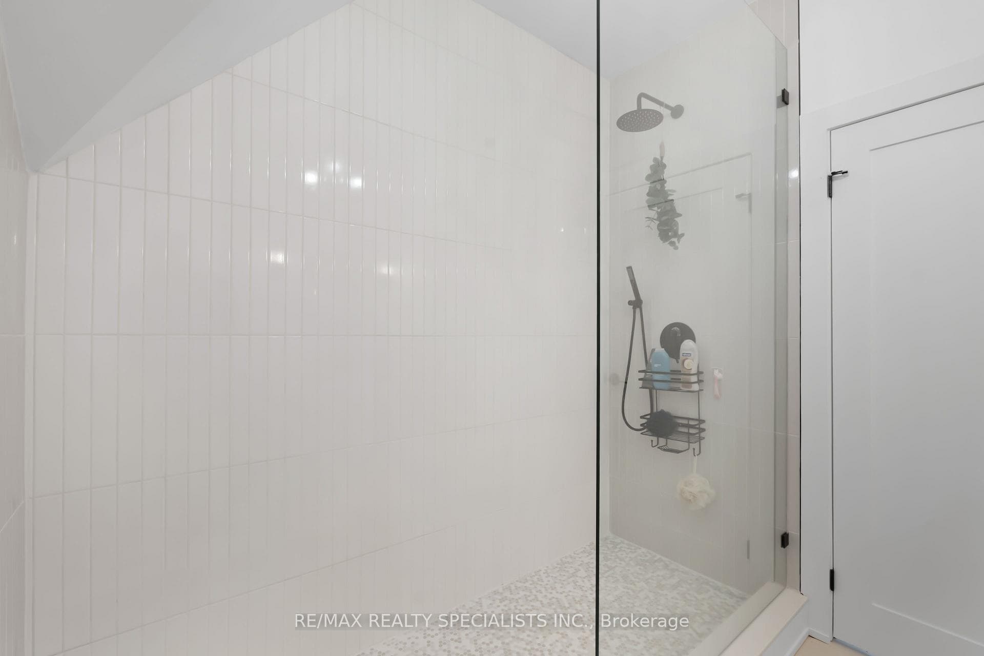 997 Mount Pleasant Road photo 31