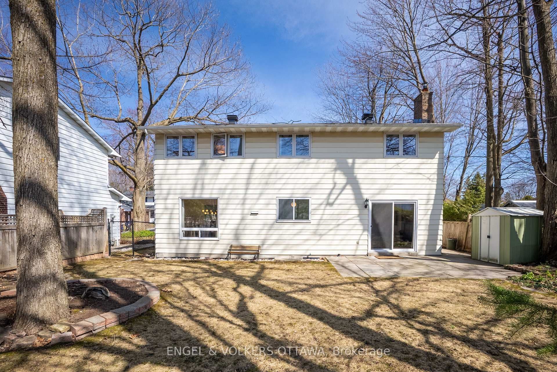 4 Oakhurst Crescent photo 37