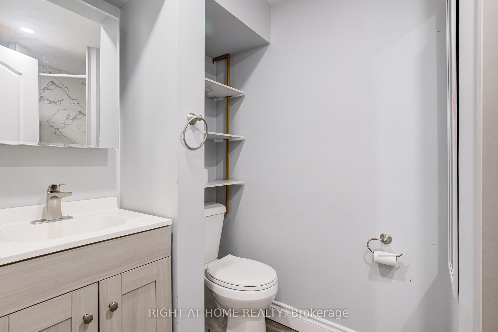 111 Mary Street photo 15