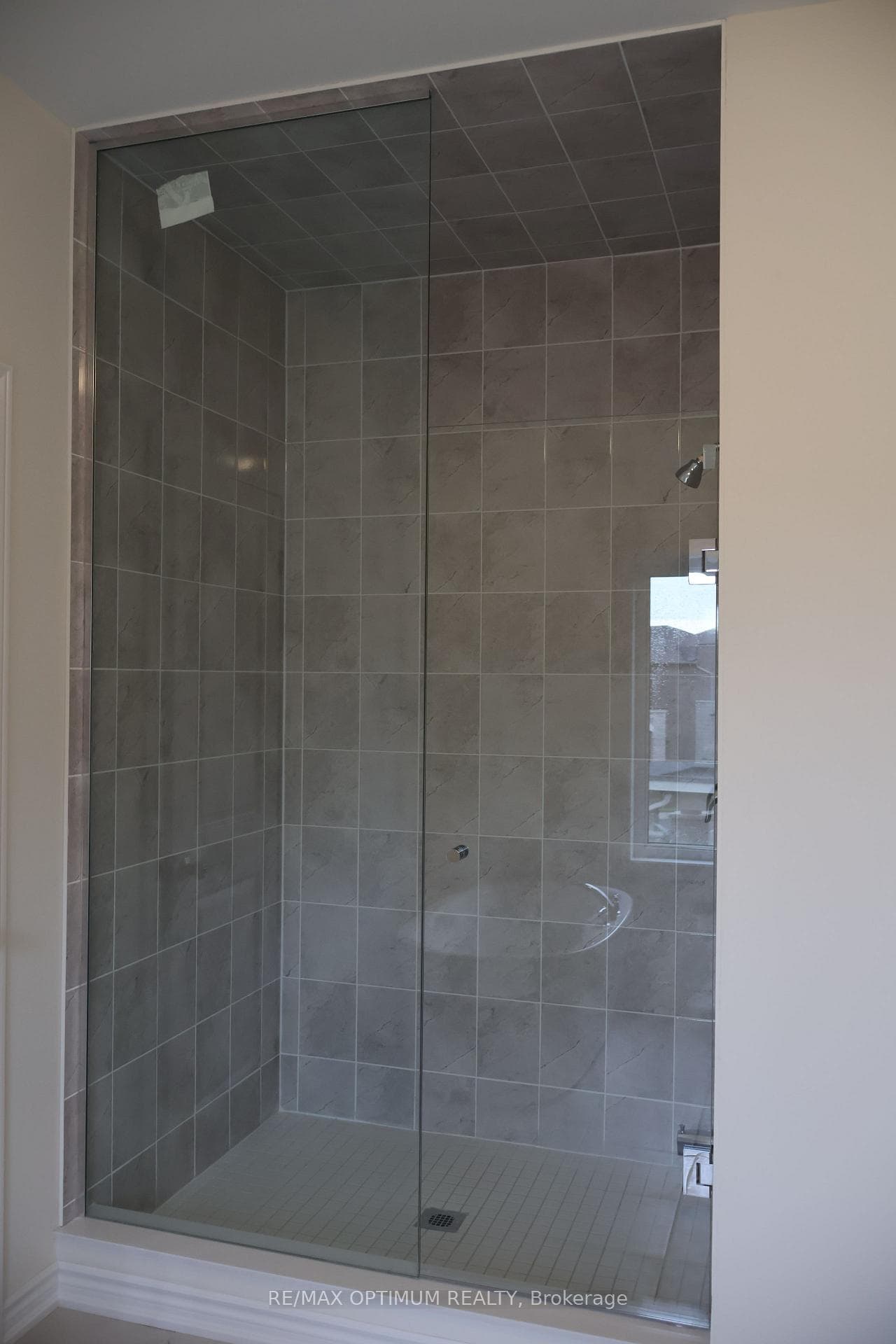 3 Armilia Place photo 17