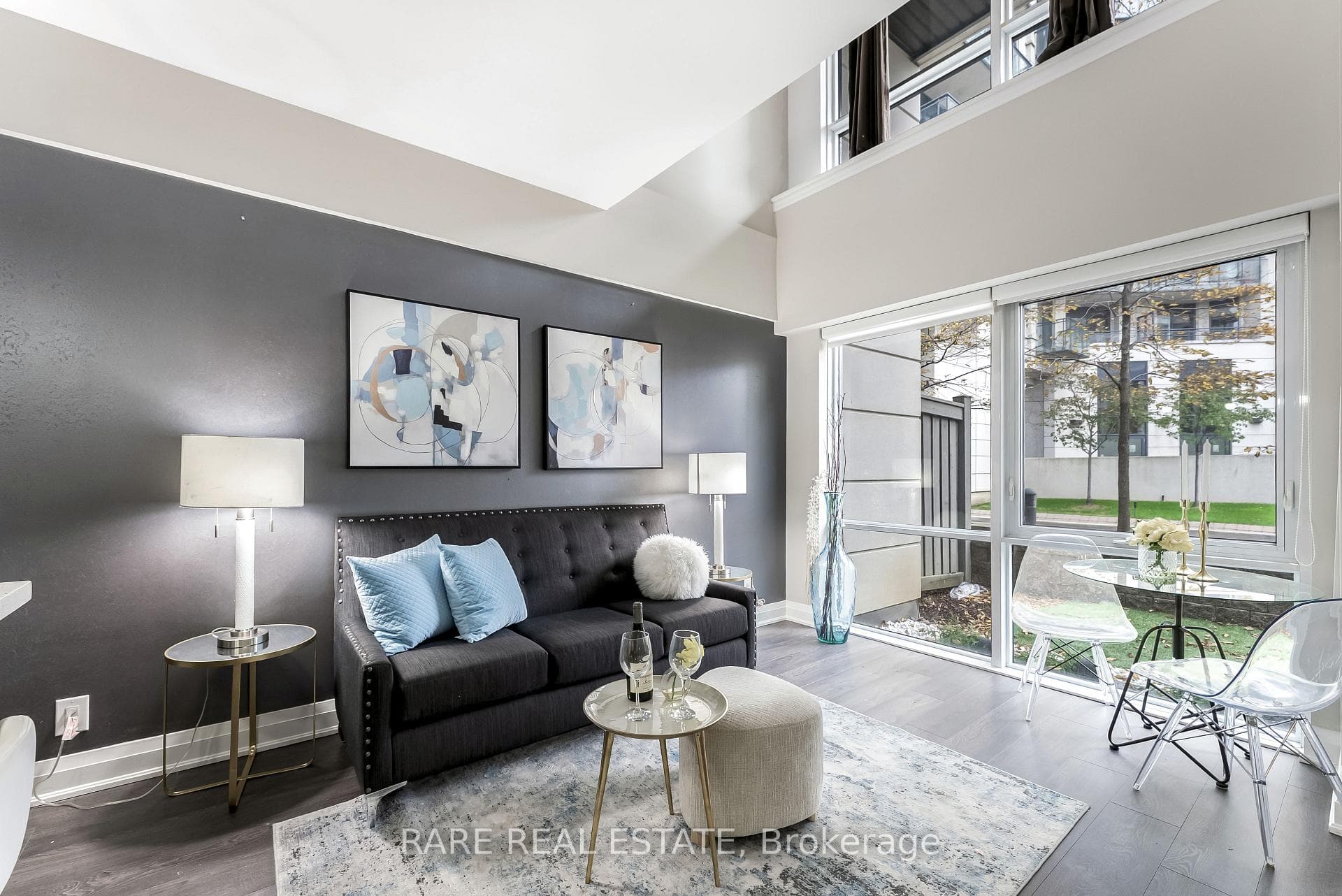 24 WOODSTREAM Boulevard Unit 118 photo 3