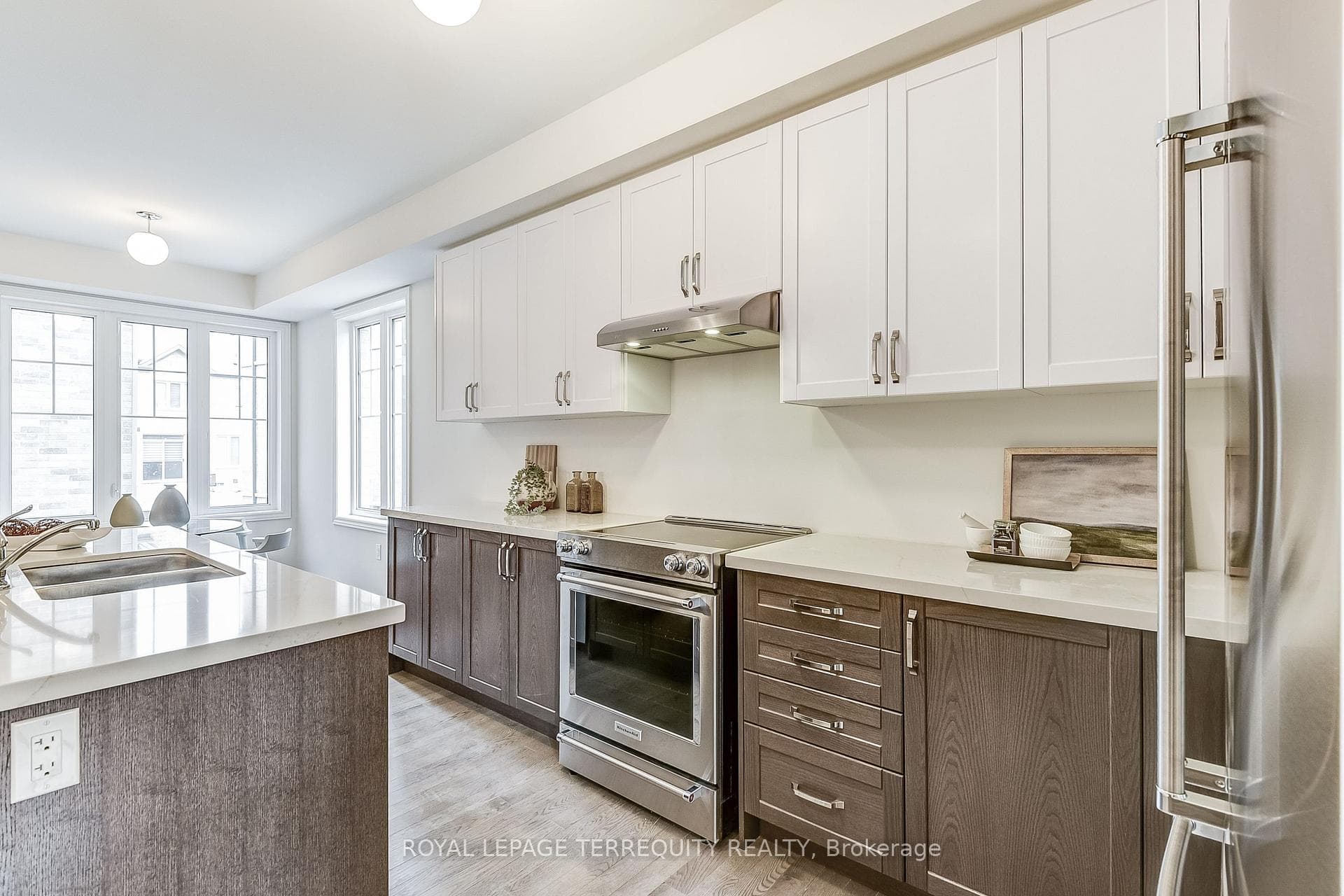 313 Coronation Road photo 10