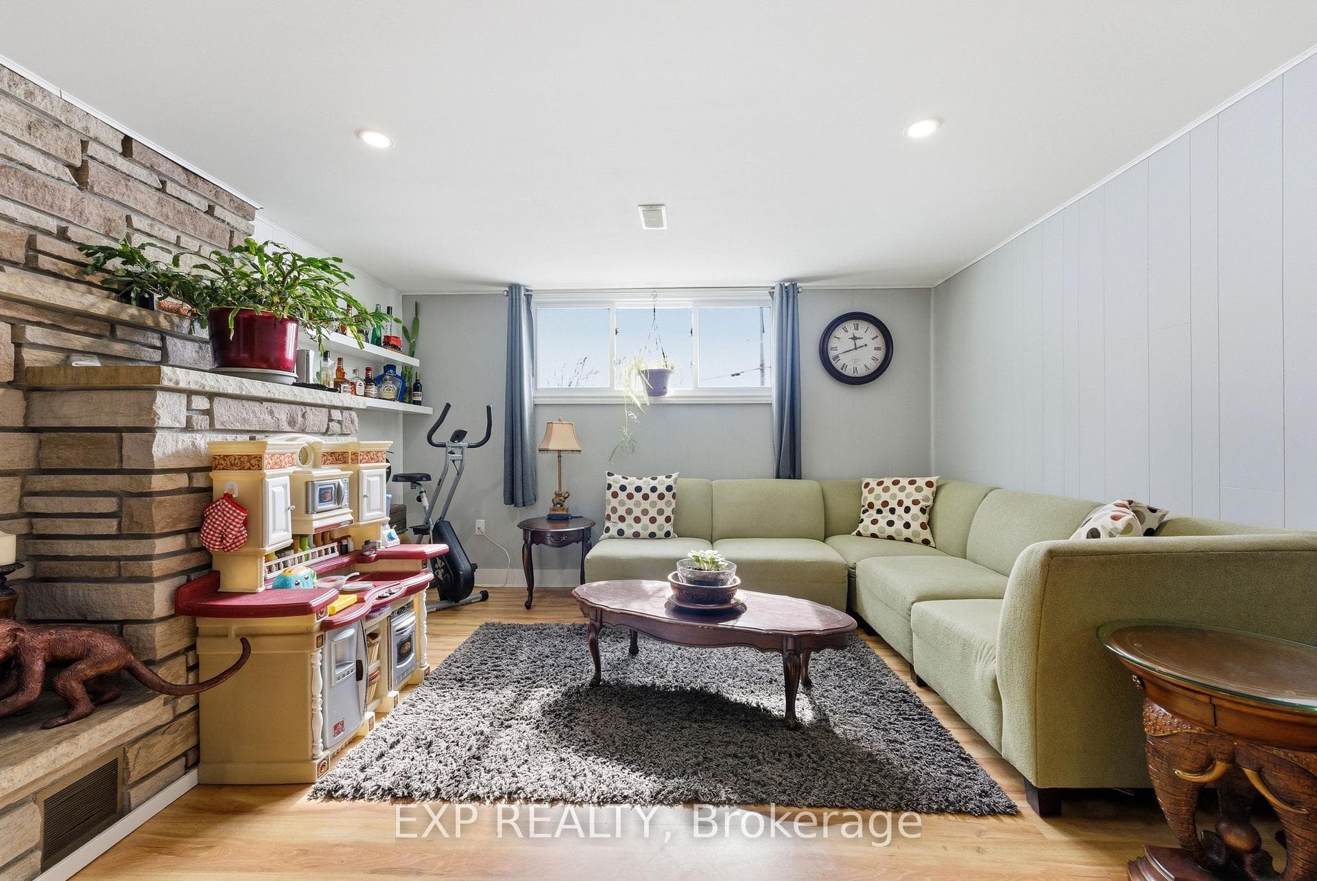 56 Graham Street photo 27