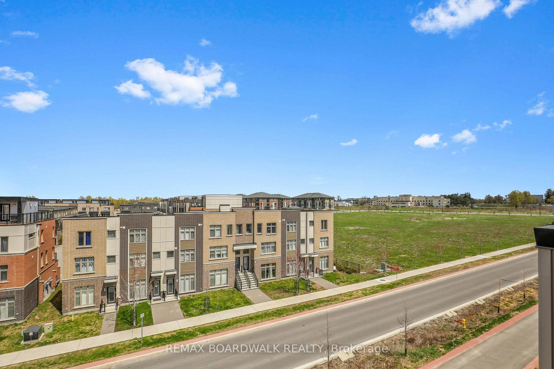 810 Mikinak Road photo 36