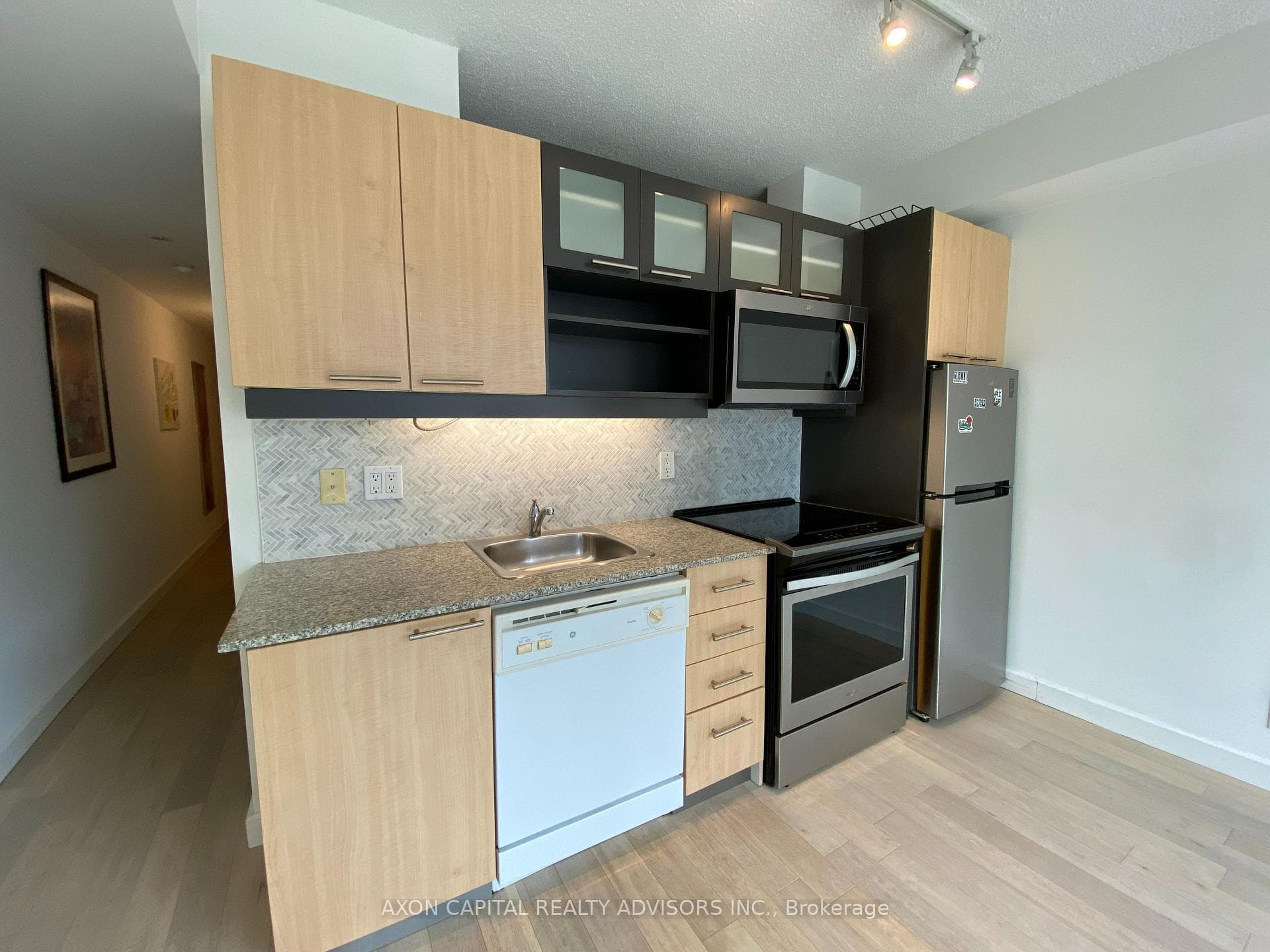36 Blue Jays Way Unit 523 photo 19