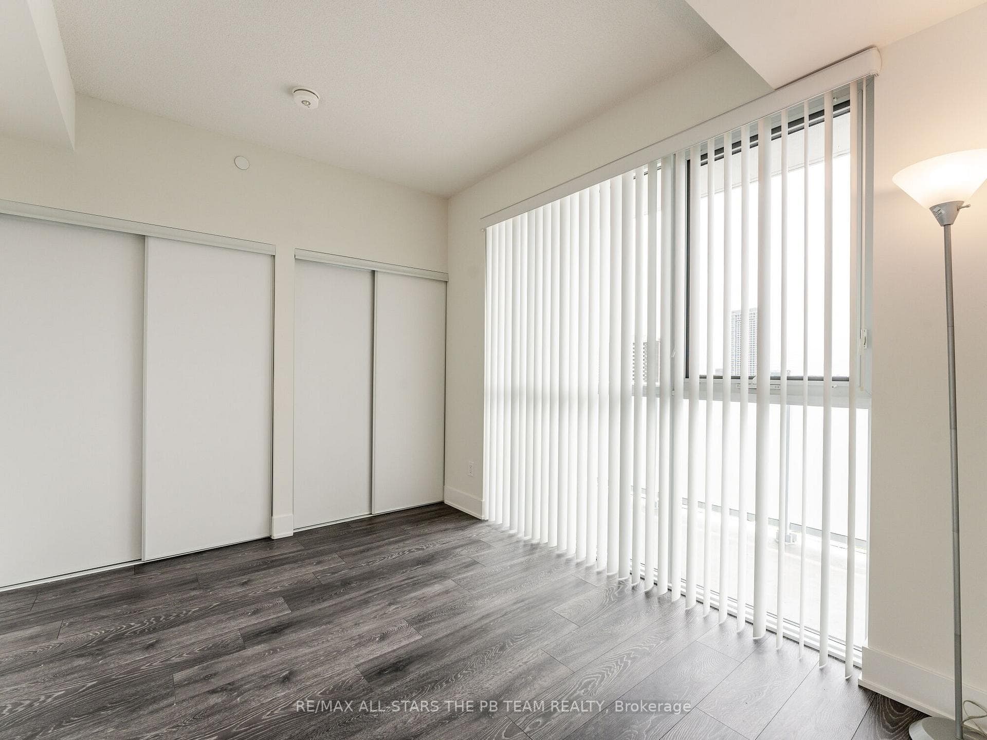 188 Fairview Mall Drive Unit 1512 photo 17
