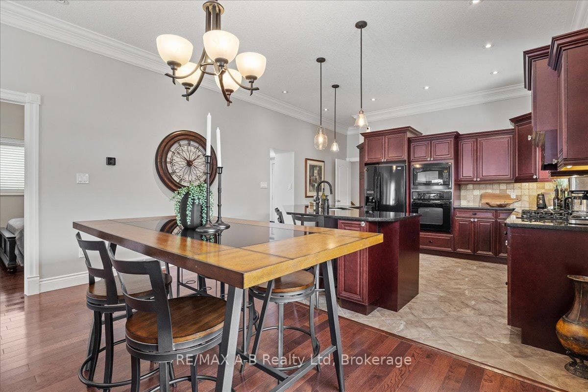 231 West Gore Street photo 10