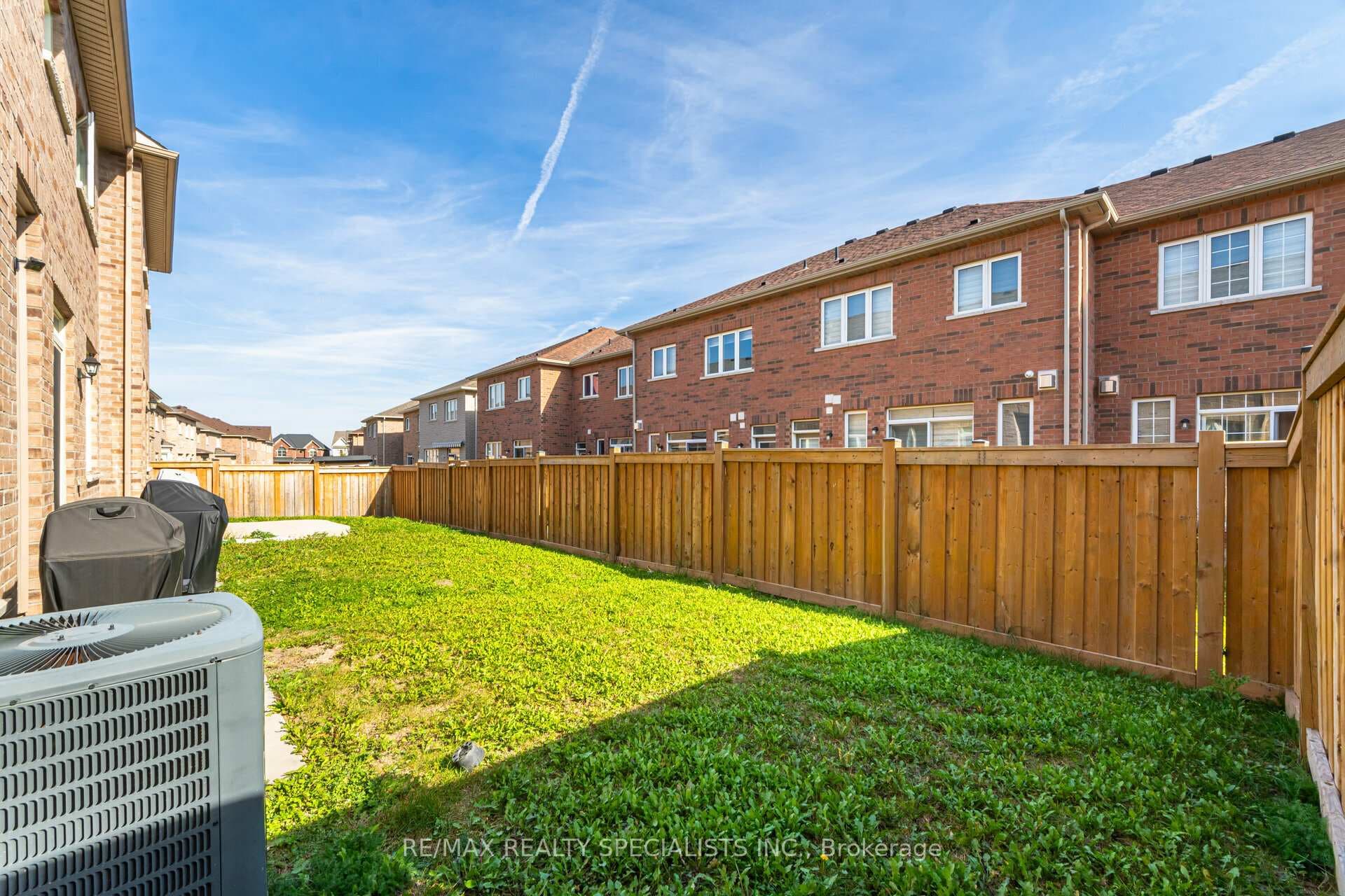 35 Merrybrook Trail photo 32