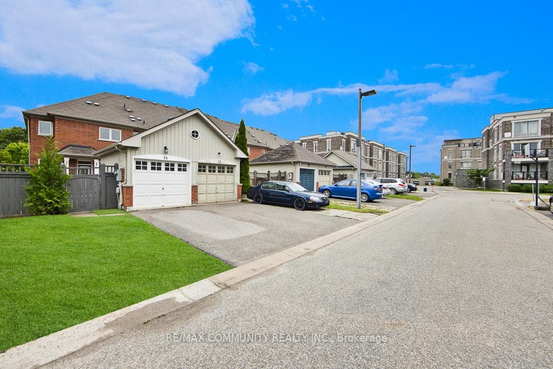 14 Montagues Lane photo 25
