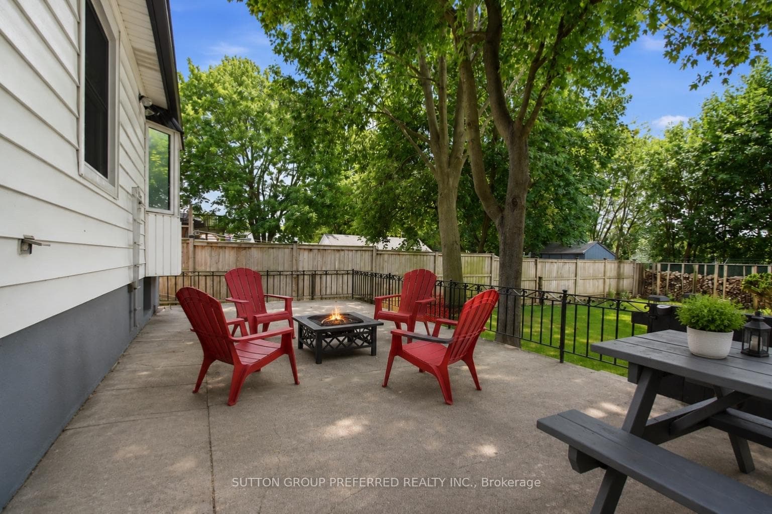 385 Avondale Road photo 20