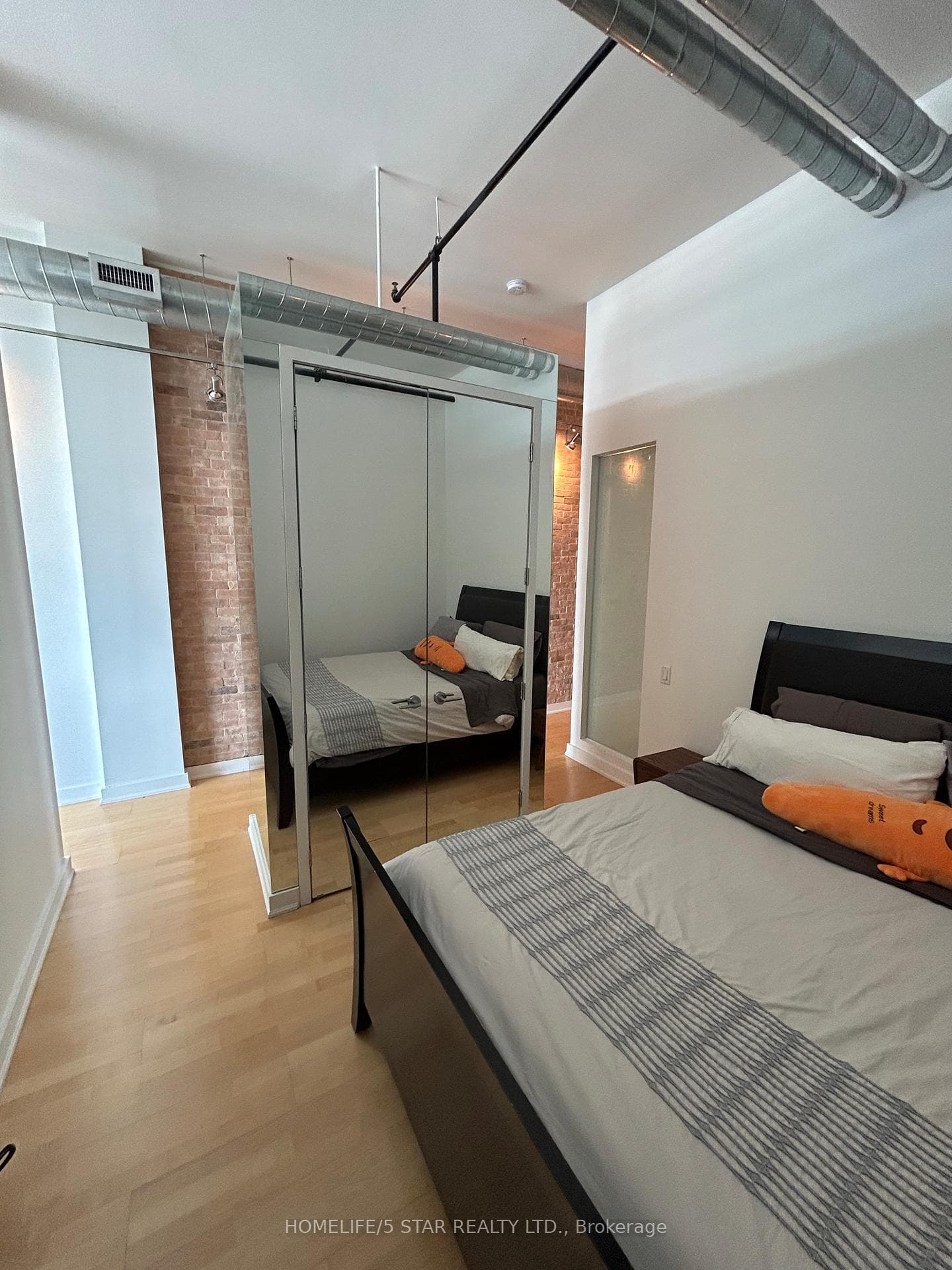 43 HANNA Avenue Unit 612 photo 20