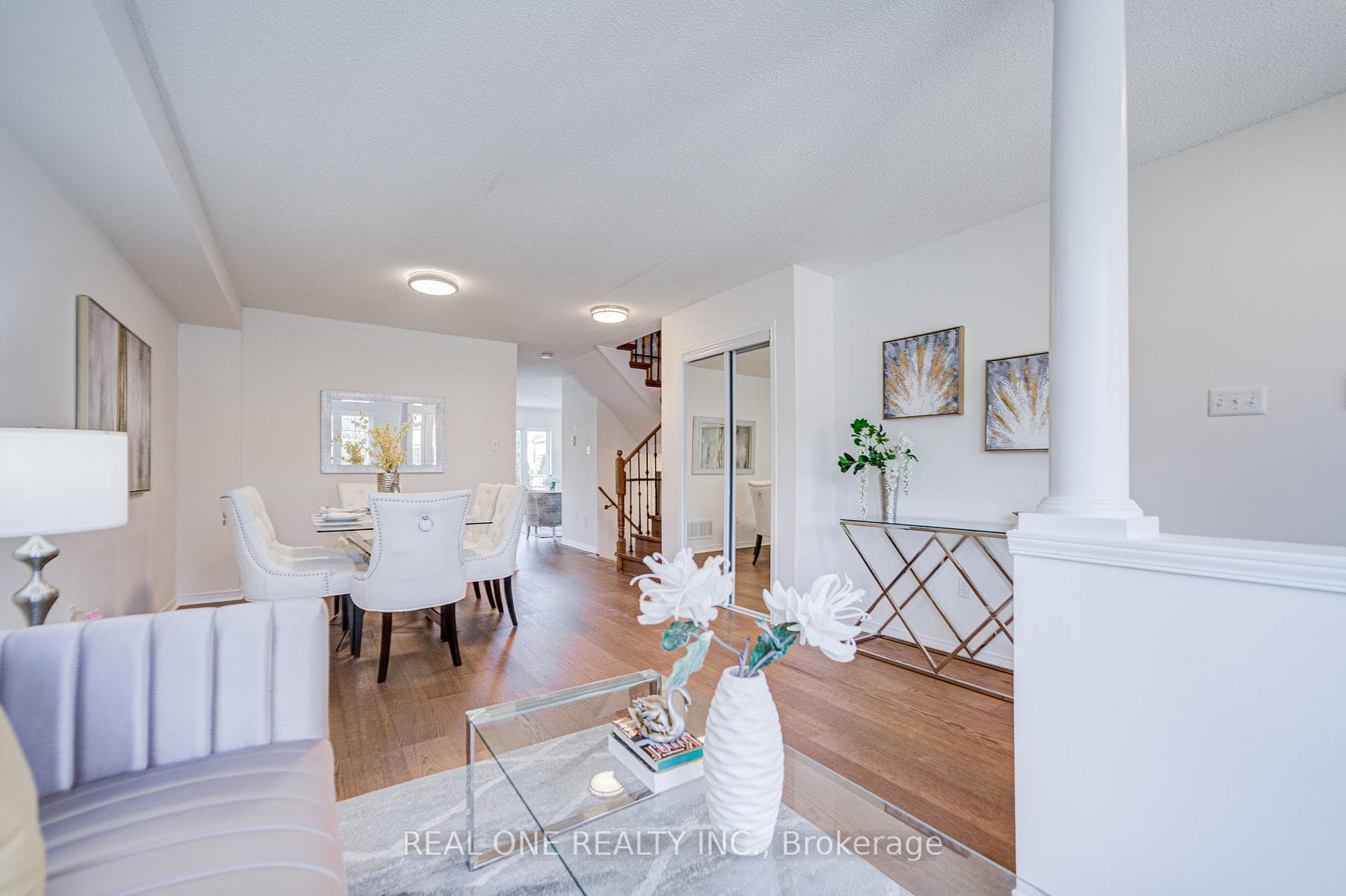 65 Westcliffe Crescent photo 7