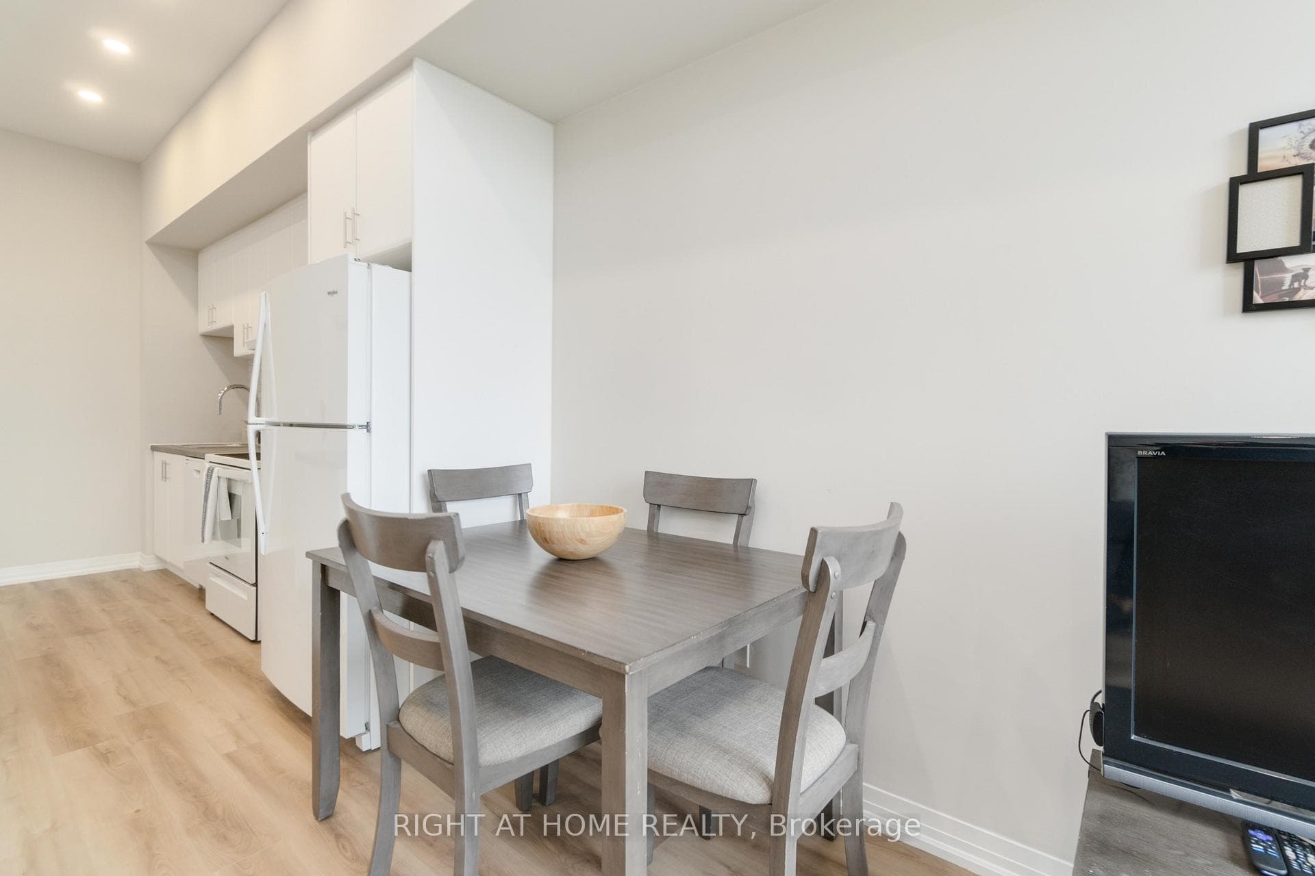 50 Herrick Avenue Unit UP33 photo 8