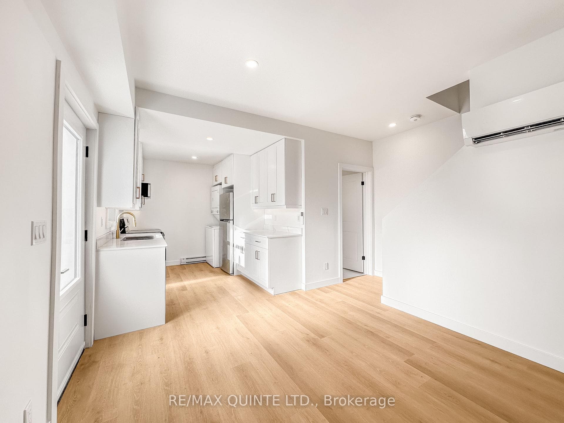 256 Coleman Street Unit 3 photo 8