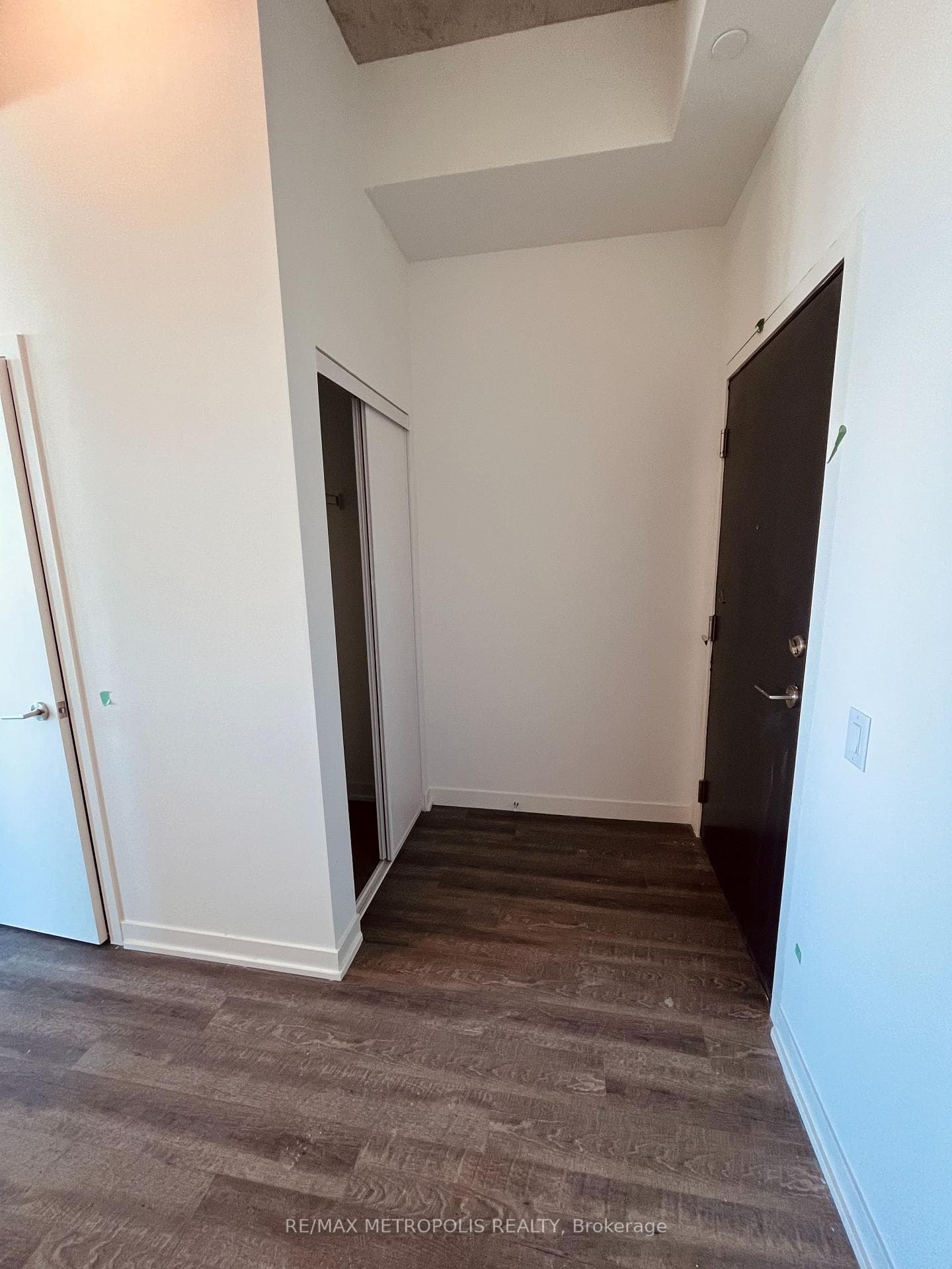1808 St Clair Avenue Unit 715 photo 10
