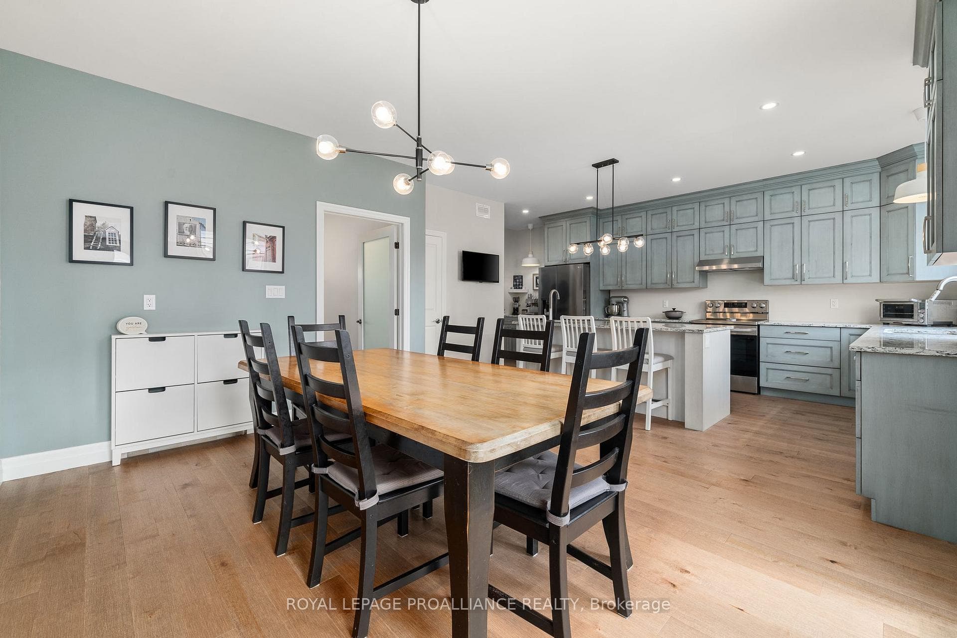 78 Essex Drive photo 15