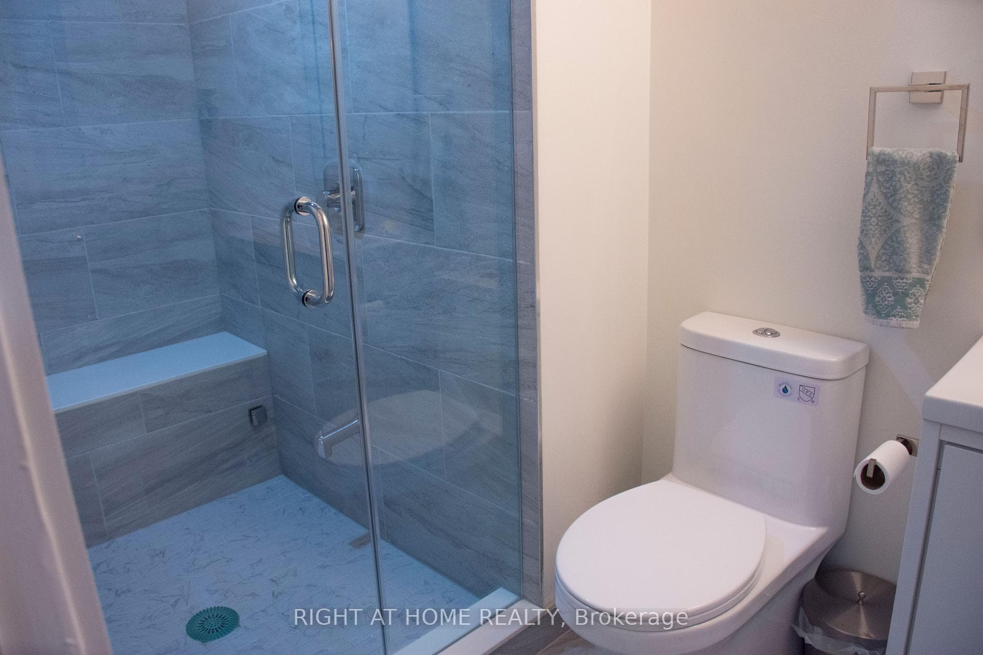 24 Aristotle Drive photo 17