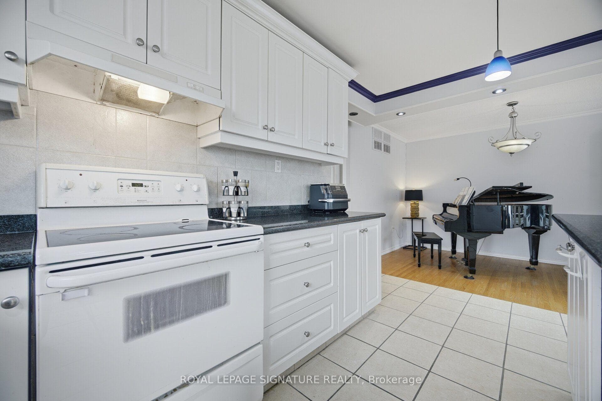 51 Wilton Drive photo 18