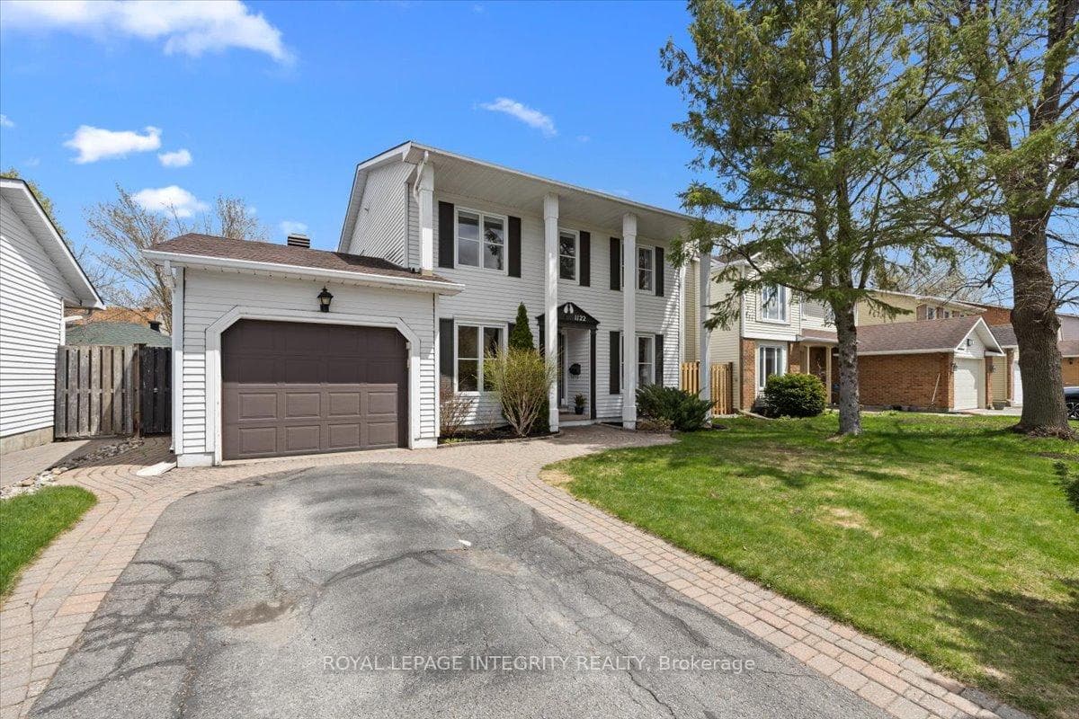 1122 St Germain Crescent photo 1