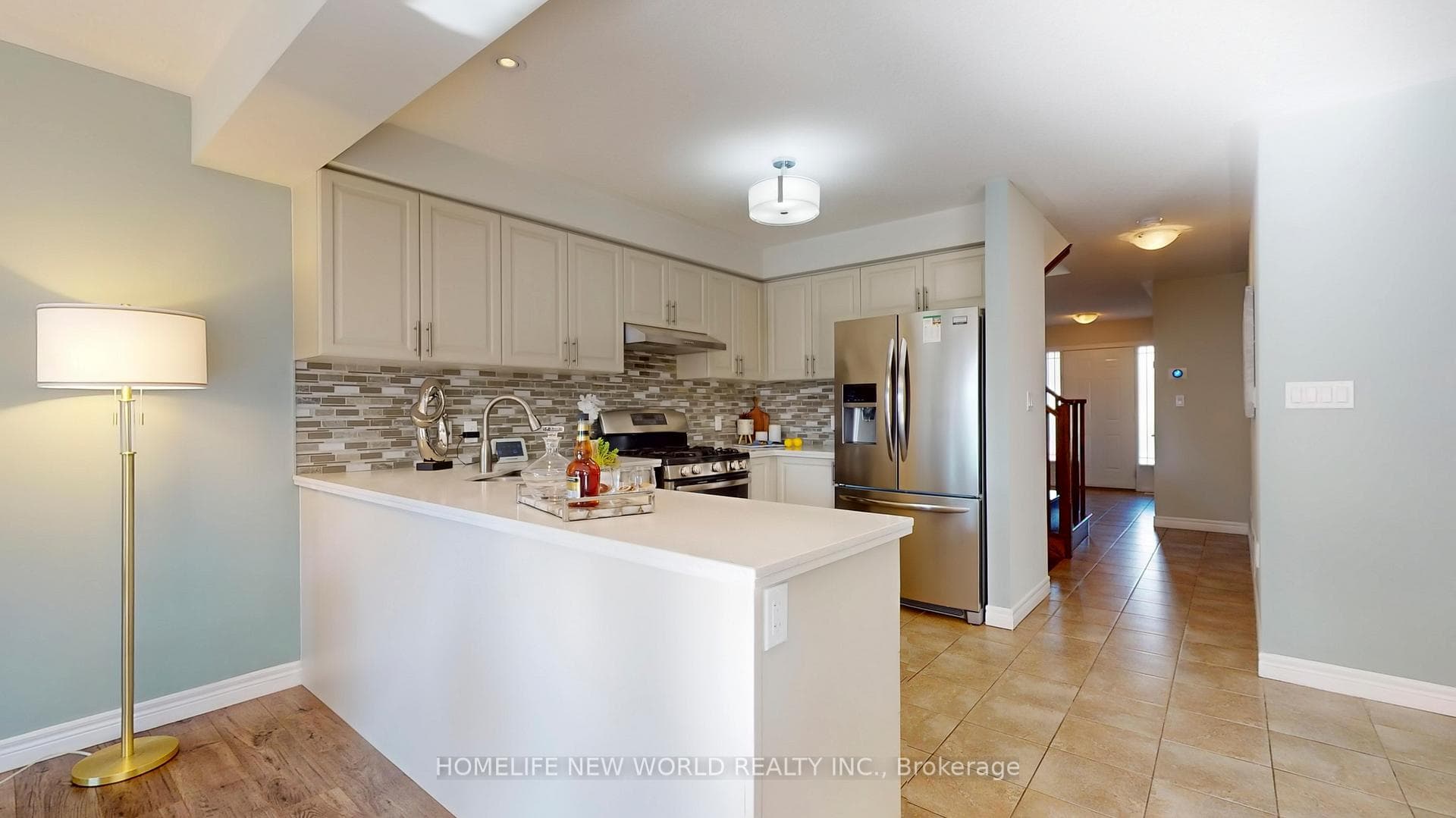 103 Charleswood Crescent photo 9