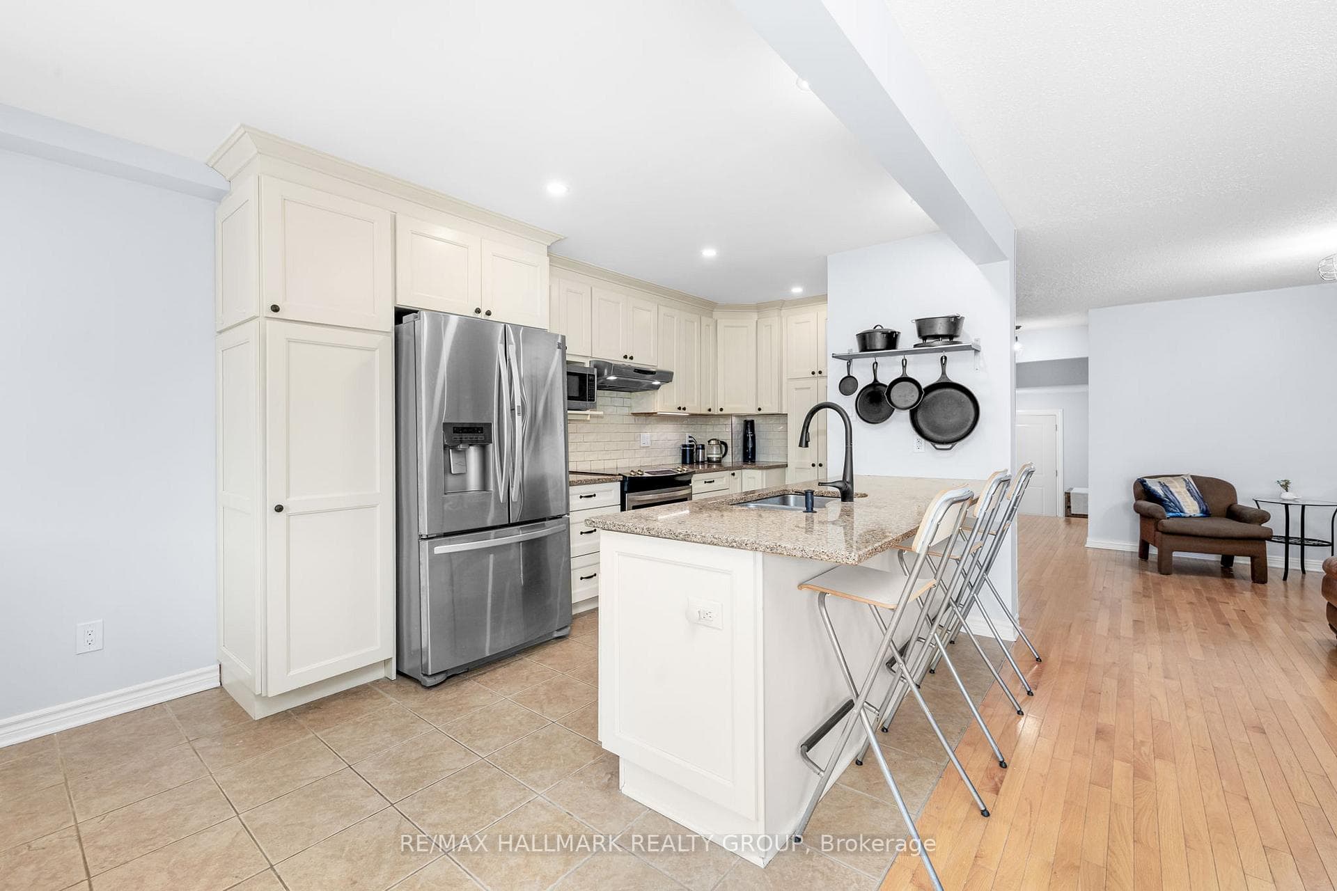 54 Fireside Crescent photo 14