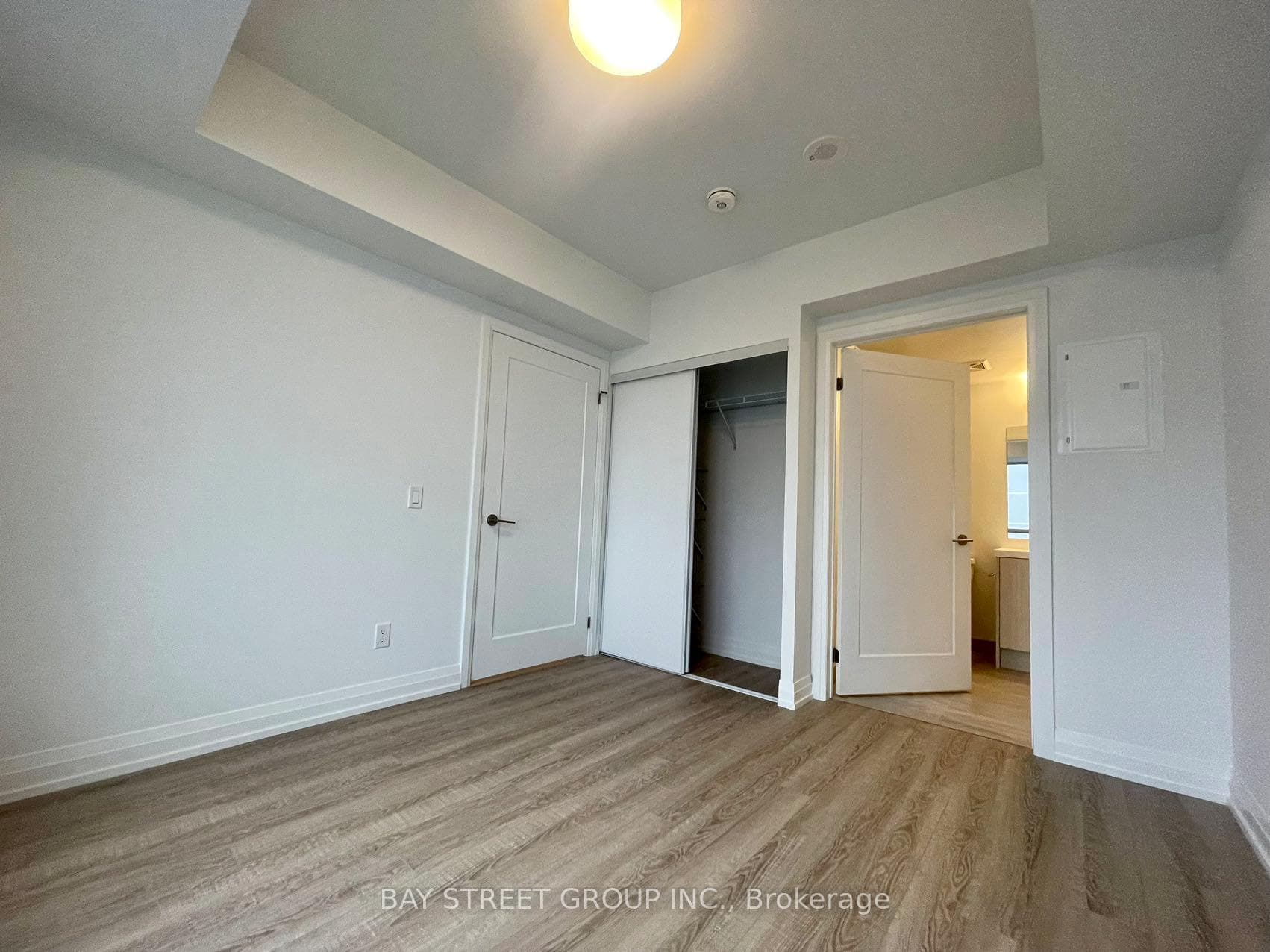 286 Main Street Unit 2406 photo 8