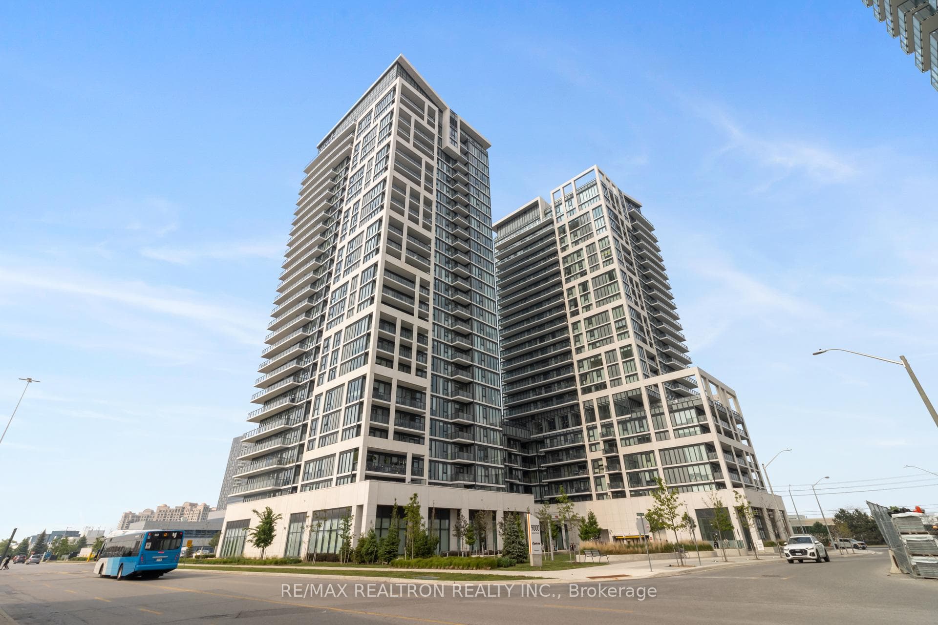 9000 Jane Street Unit 620 photo 46